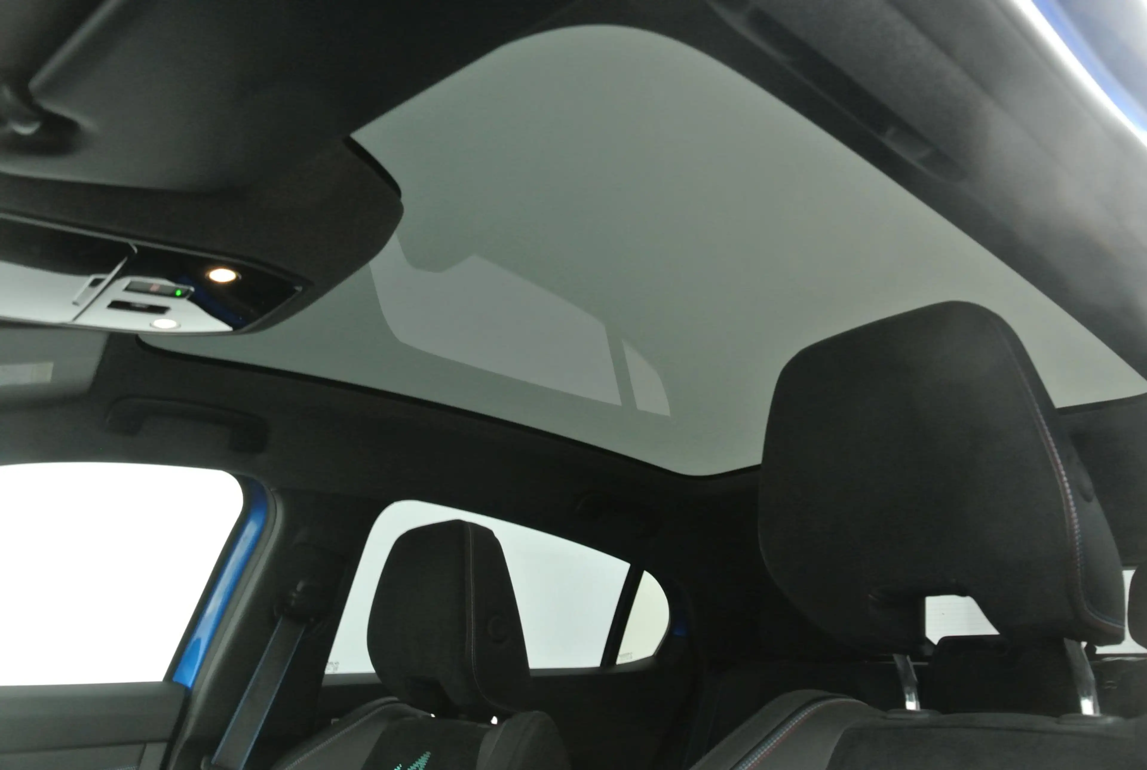 Renault Rafale 1.2 E-Tech 4x4 plug-in hybrid 300 atelier Alpine | — photo 17