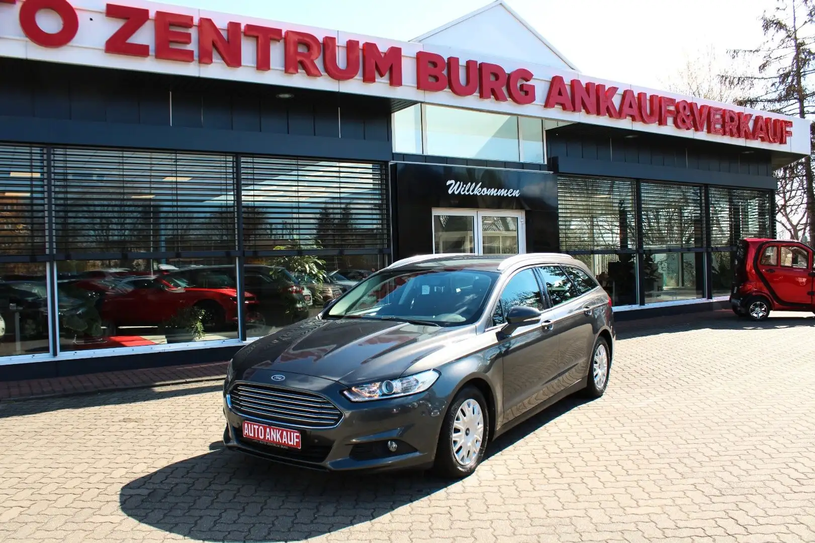 Ford Mondeo Turnier 1.5l D Trend Navi AHK PDC Grijs - 2