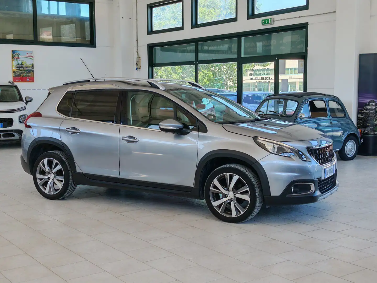 Peugeot 2008 2008 1.6 bluehdi Allure 100cv my16 Gris - 1