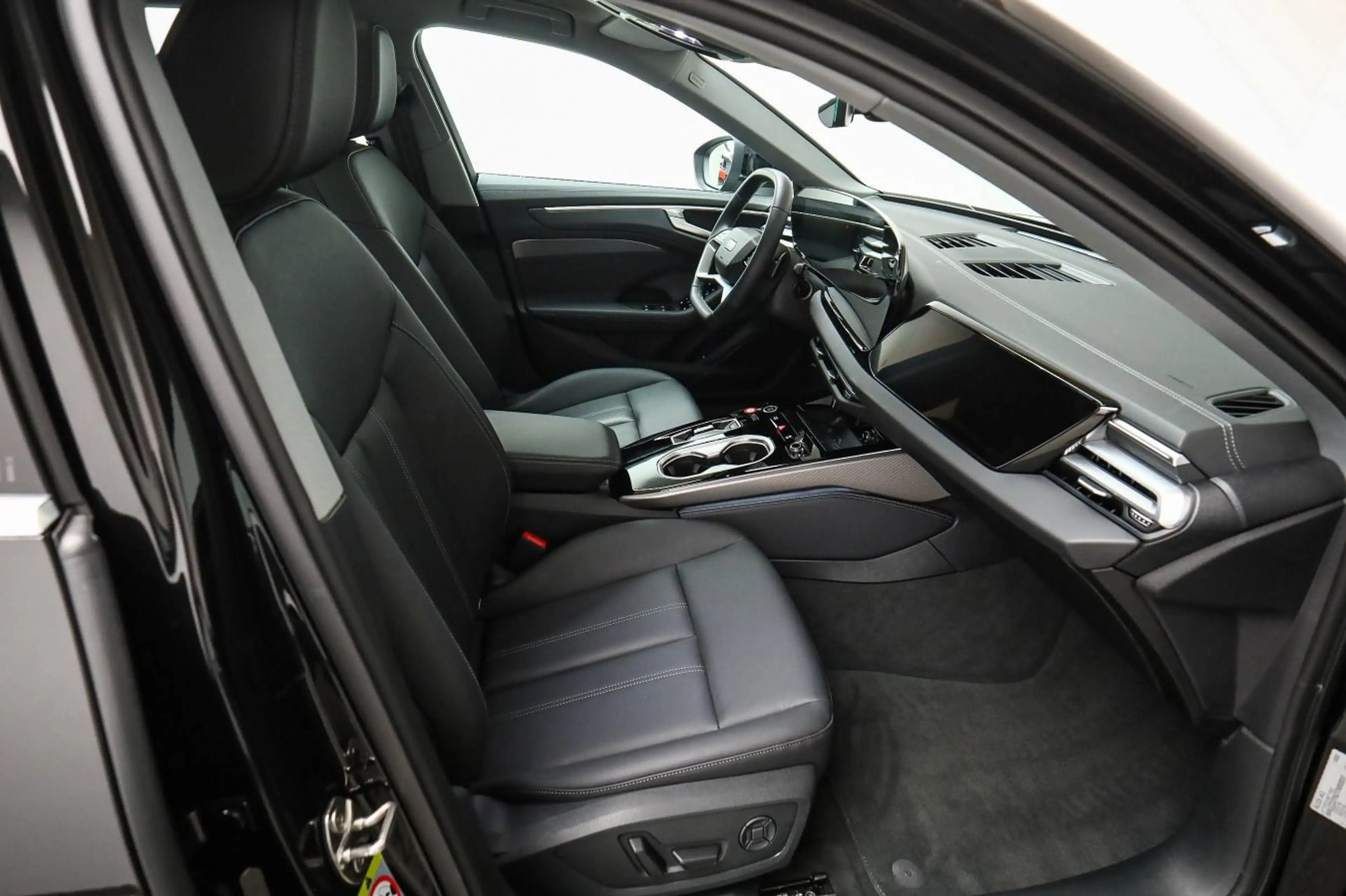 Audi A6 TDI advanced*MATRIX*AHK*PANO*LEDER — photo 15
