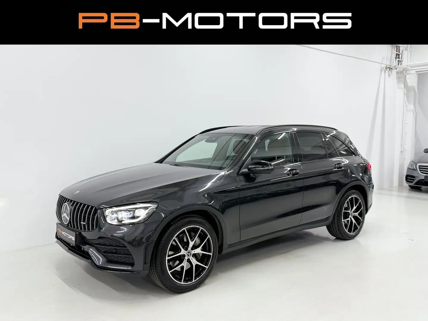 Mercedes-Benz GLC 220 d 4 Matic AMG-Line 20" Multibeam Burmester AHK RFK Grijs - 1