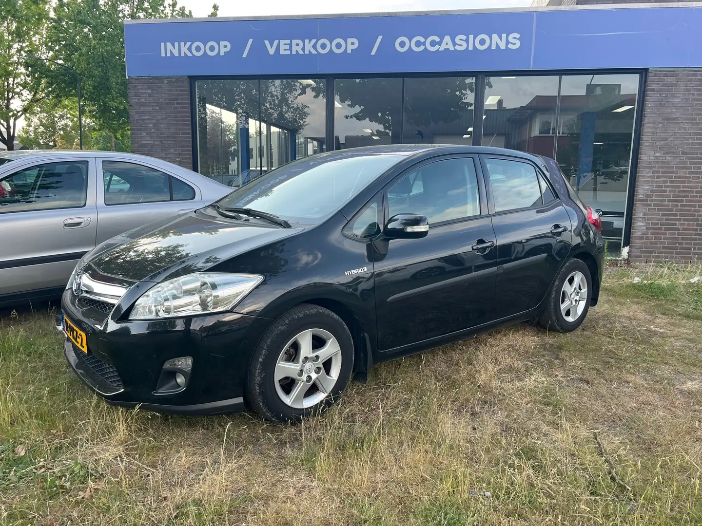 Toyota Auris 1.8 Full Hybrid Aspiration Trekhaak Noir - 1