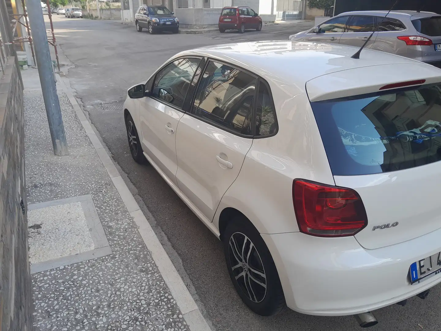 Volkswagen Polo Polo V 2009 5p 1.6 tdi Comfortline 90cv Bianco - 1