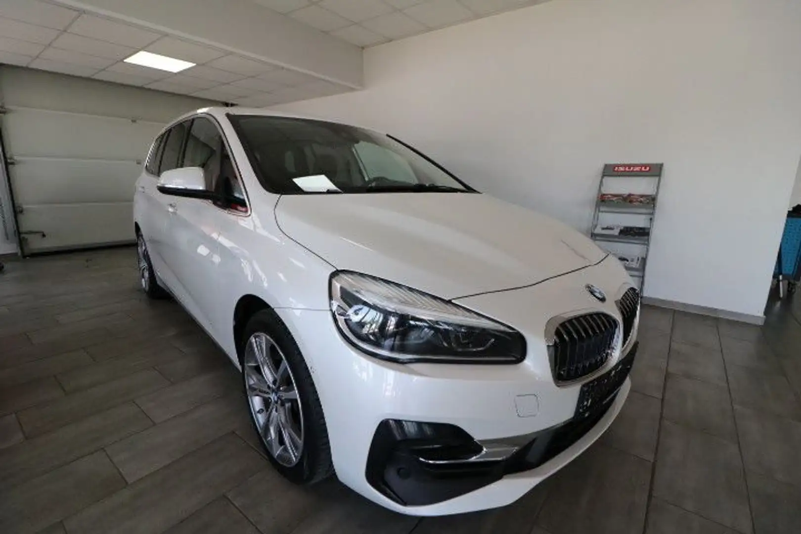 BMW 218 Baureihe 2 Gran Tourer 218 i Luxury Line Weiß - 1