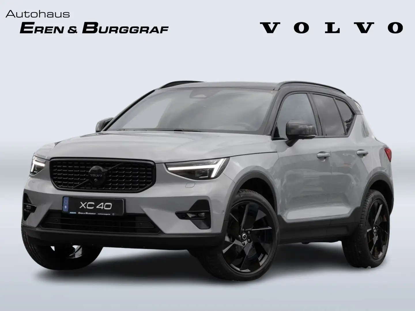 Volvo XC40 Plus Black Edition Gris - 1
