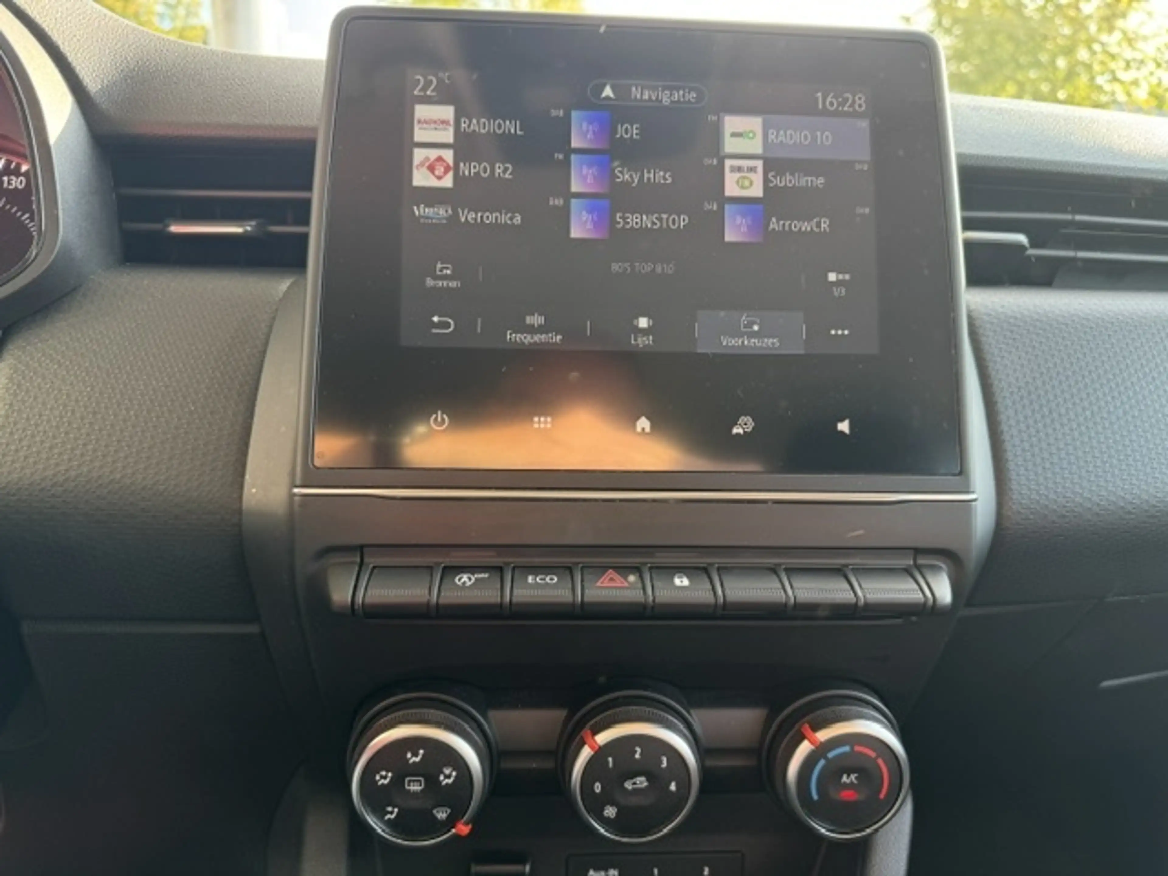 Renault Clio VERWACHT! 1.0 TCe 90 TECHNO + APPLE/ANDROID/ECC/CR — photo 12