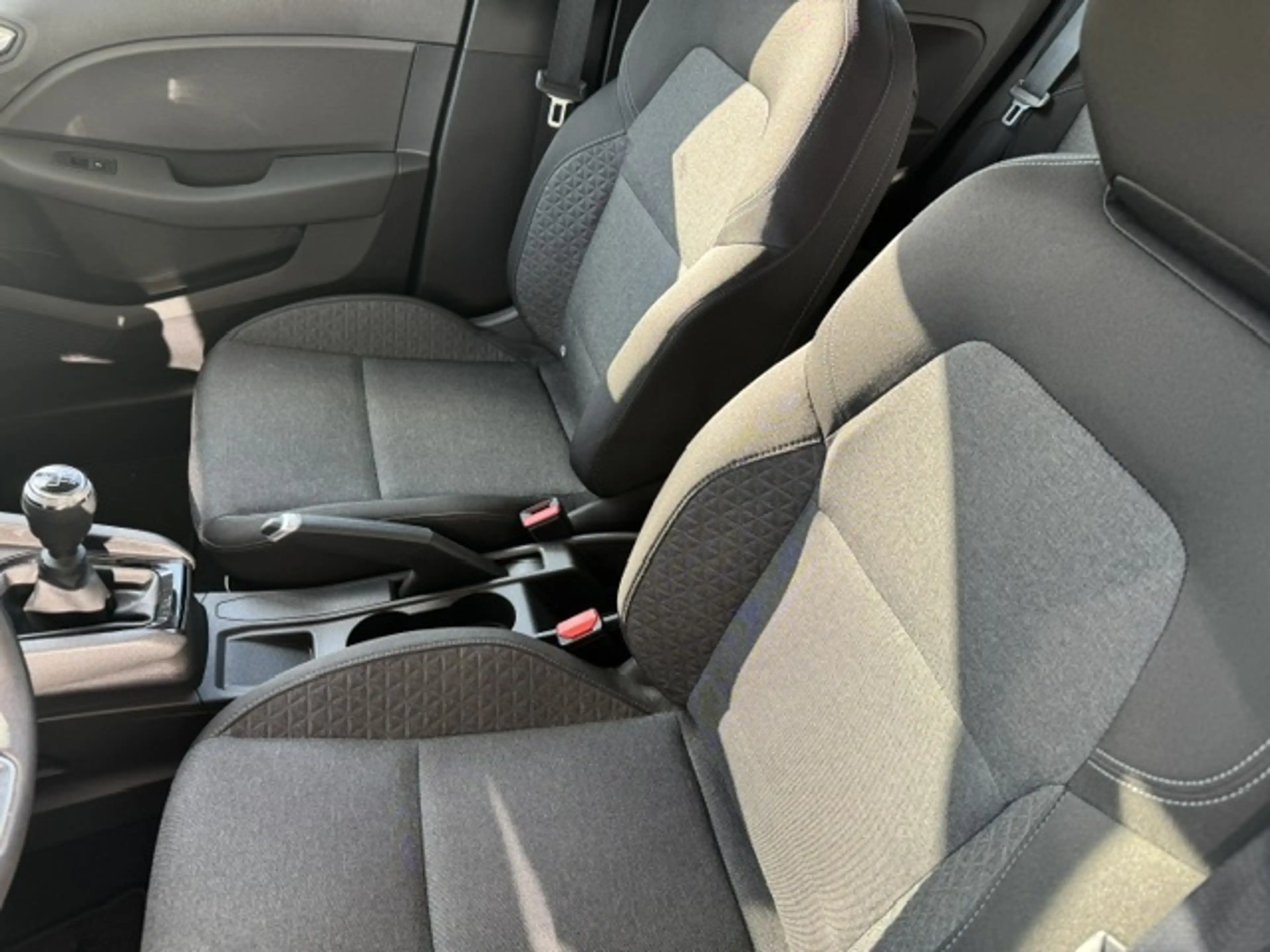 Renault Clio VERWACHT! 1.0 TCe 90 TECHNO + APPLE/ANDROID/ECC/CR — photo 7