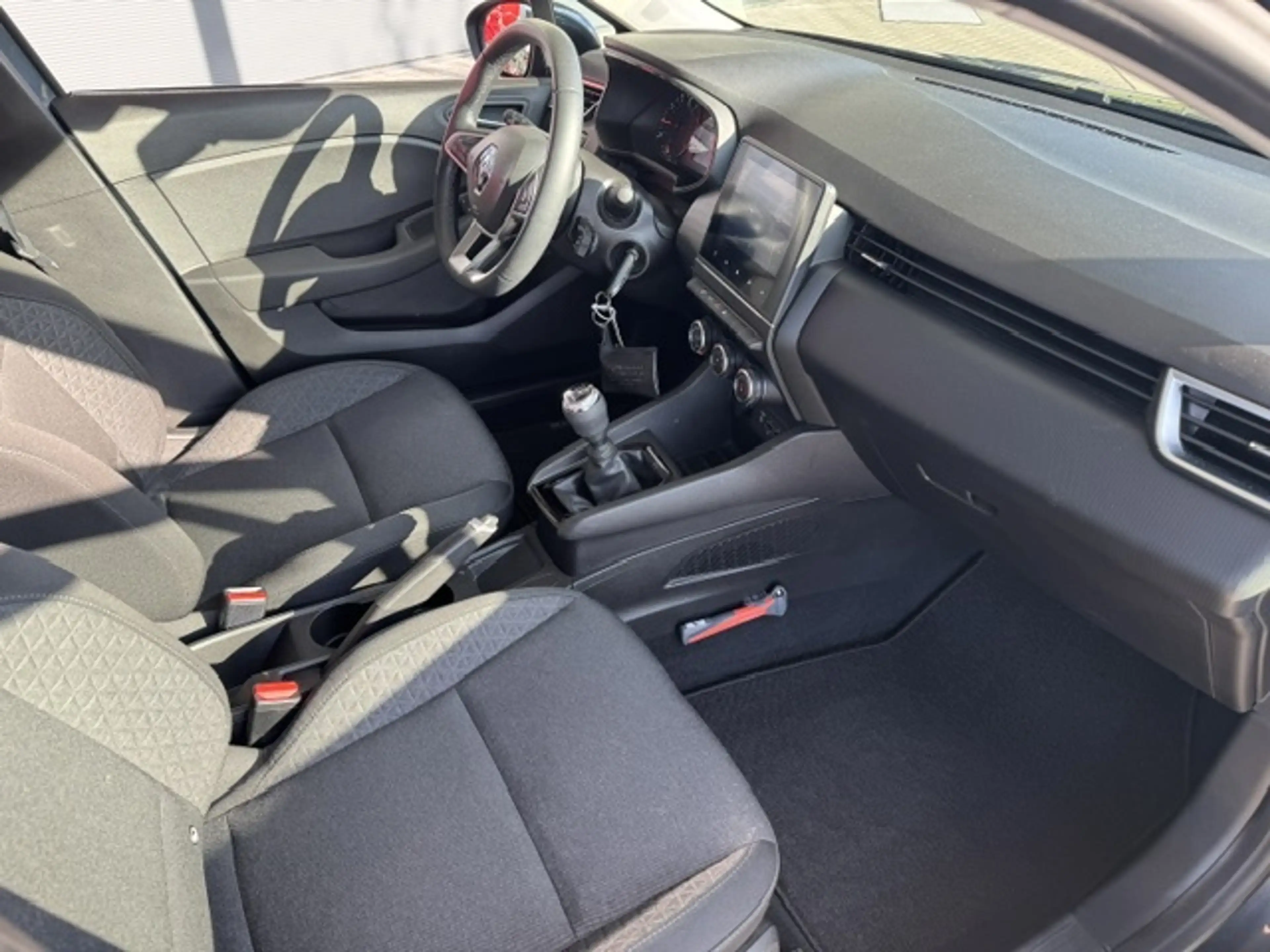 Renault Clio VERWACHT! 1.0 TCe 90 TECHNO + APPLE/ANDROID/ECC/CR — photo 8