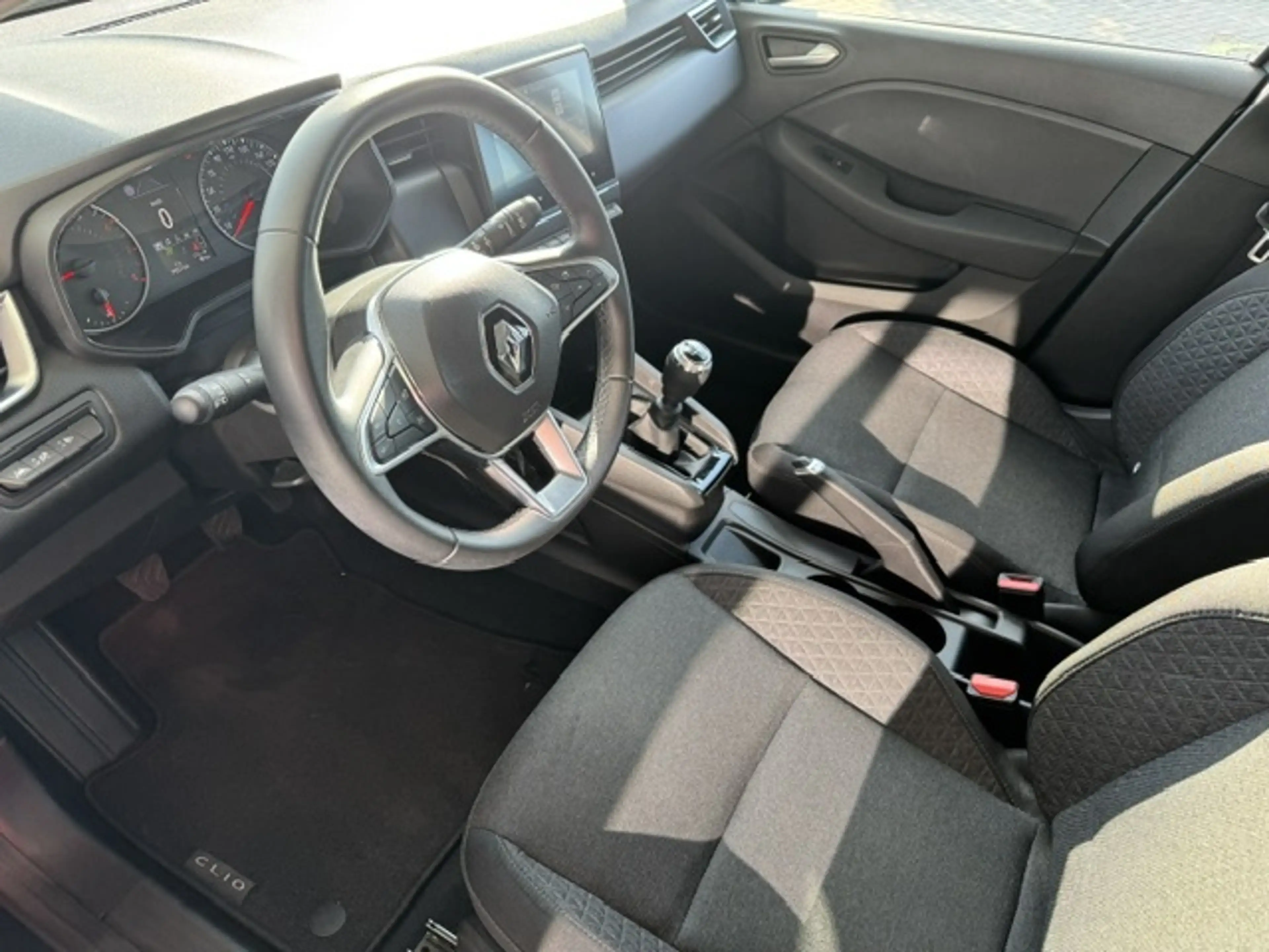 Renault Clio VERWACHT! 1.0 TCe 90 TECHNO + APPLE/ANDROID/ECC/CR — photo 6