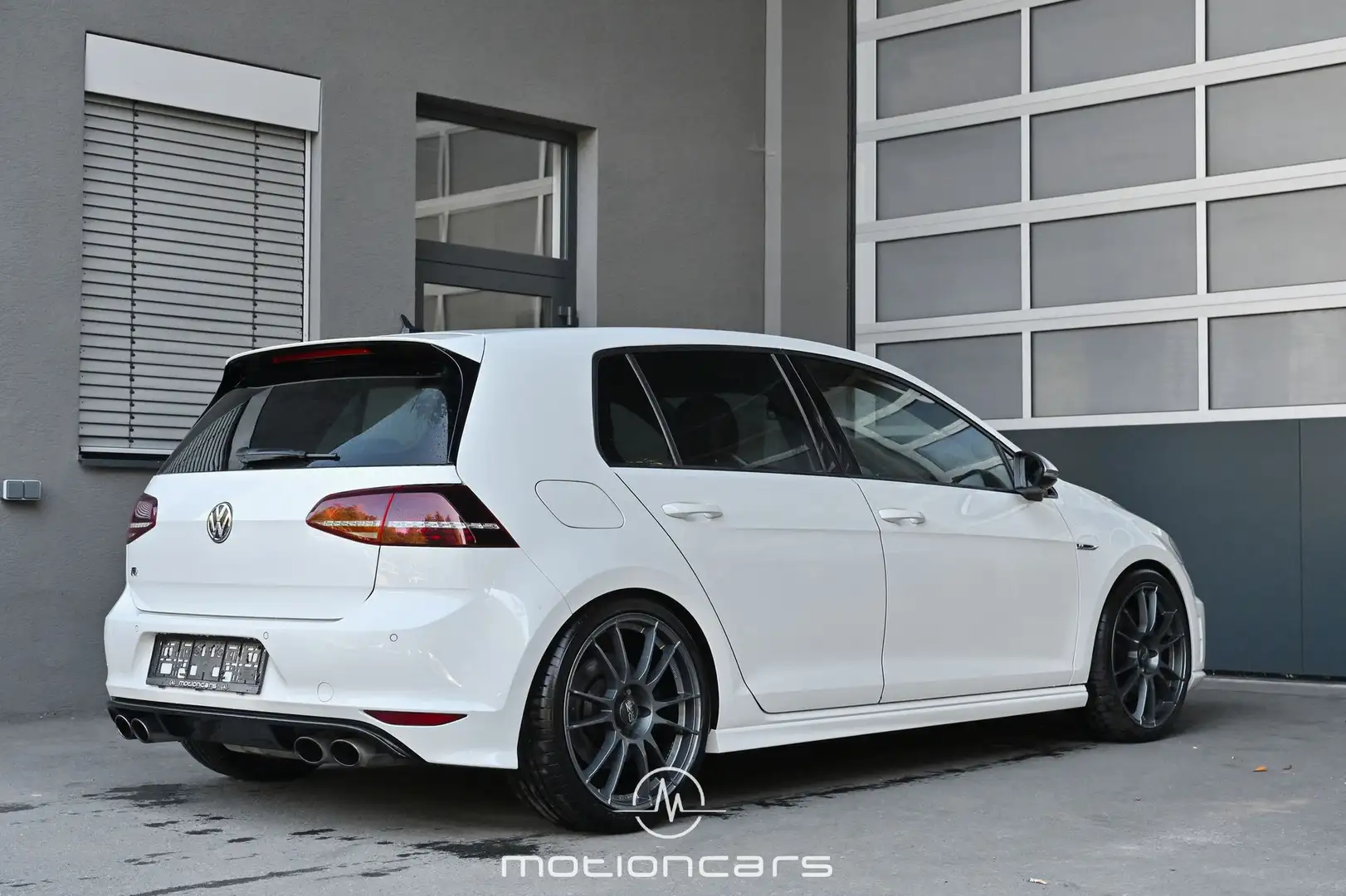 Volkswagen Golf VII R 2,0 TSI 4Motion DSG Pickerl NEU Weiß - 2