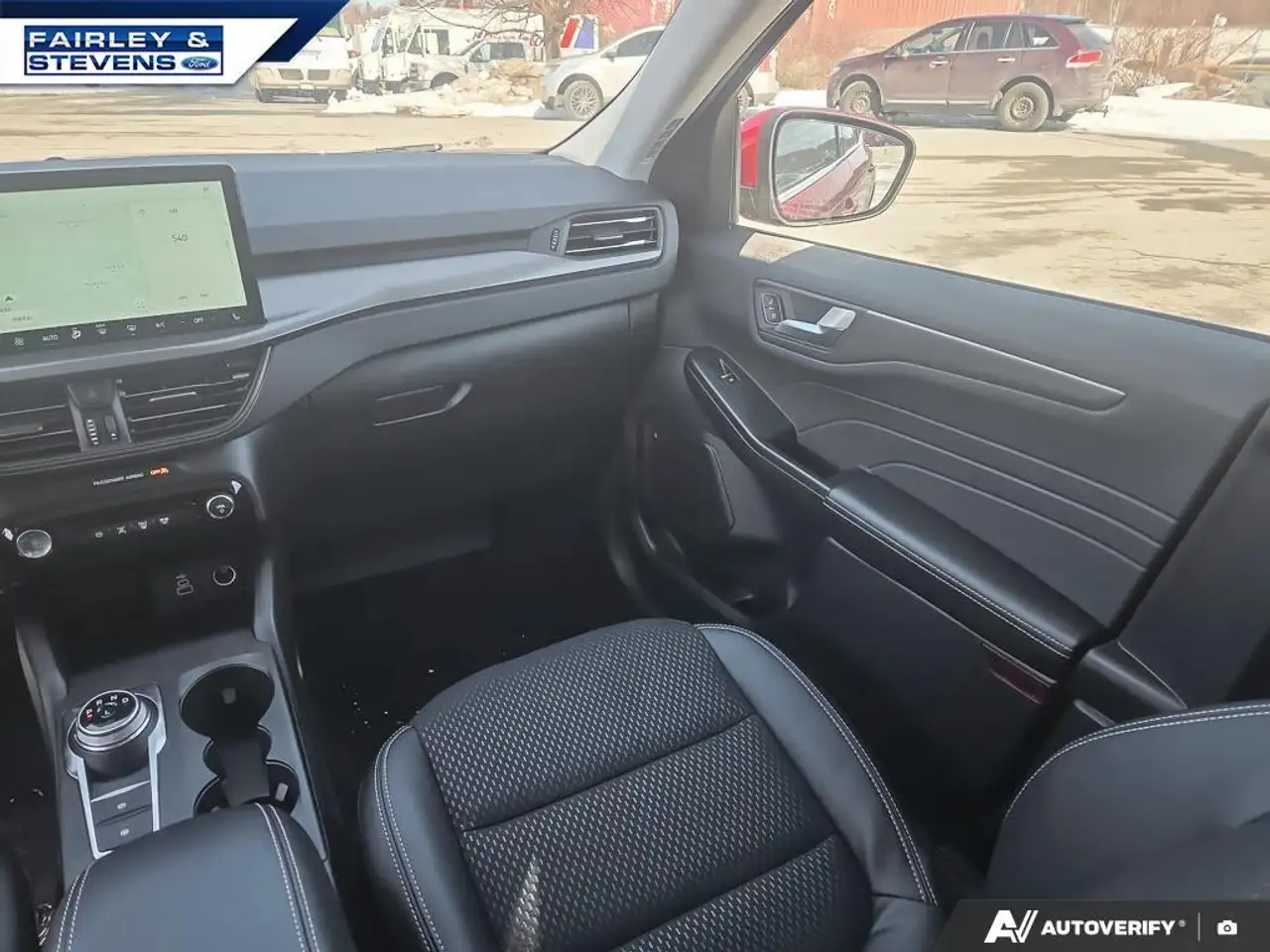 Ford Escape снимка Ford Escape
