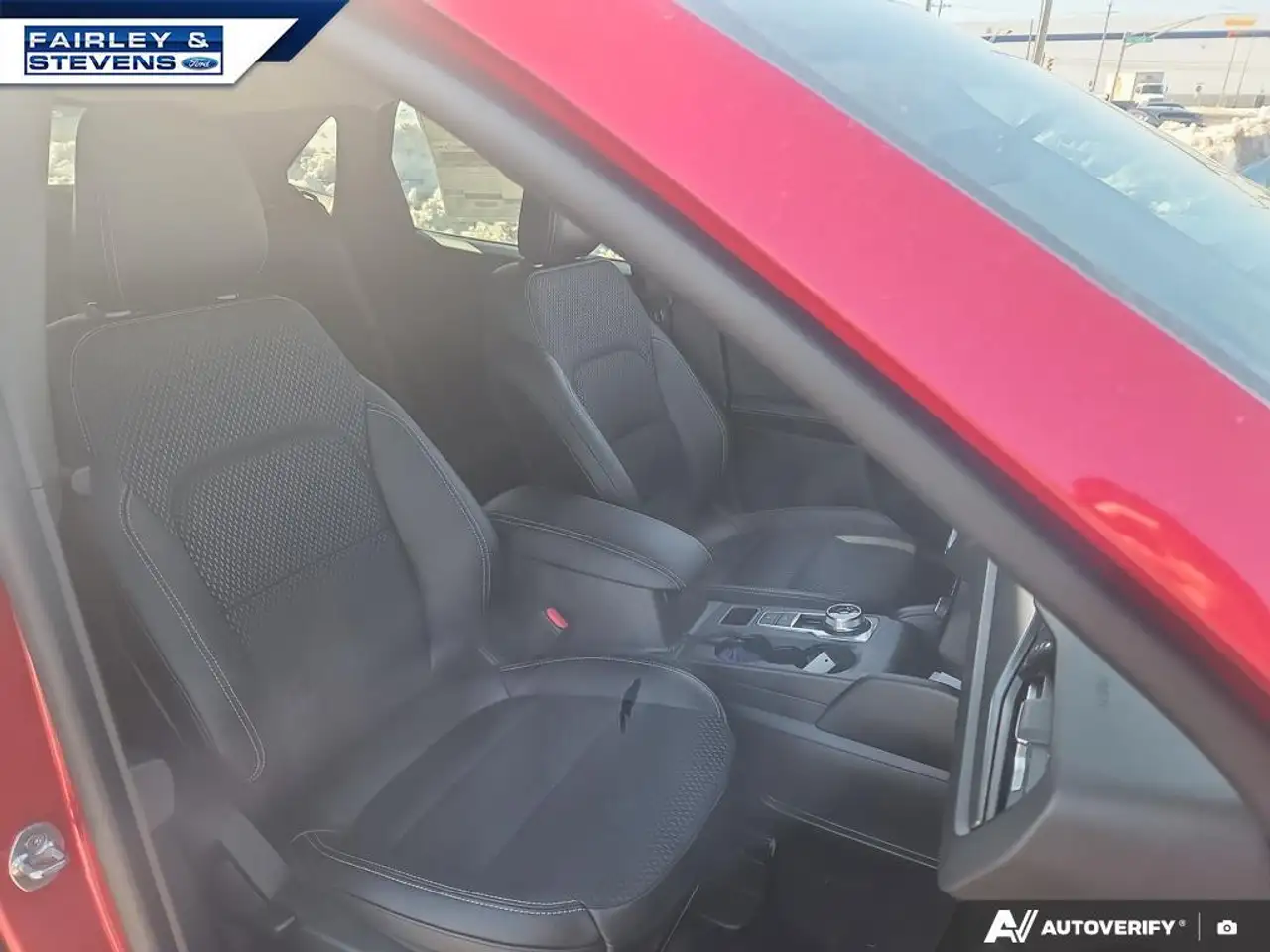 Ford Escape снимка Ford Escape
