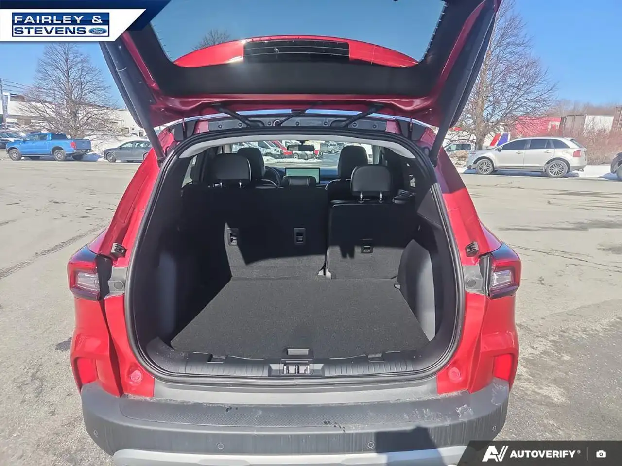 Ford Escape снимка Ford Escape