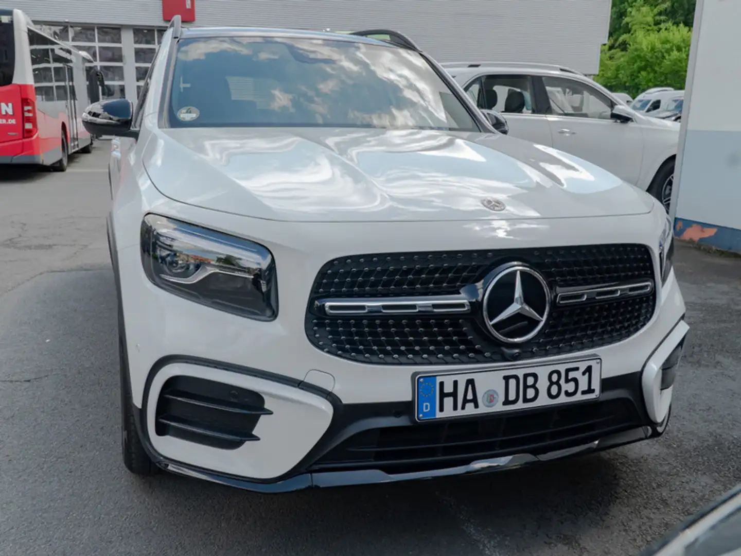 Mercedes-Benz GLB 250 4M AMG-Sport/Pano/Burm/AHK/Distr/7Sitze Blanc - 2