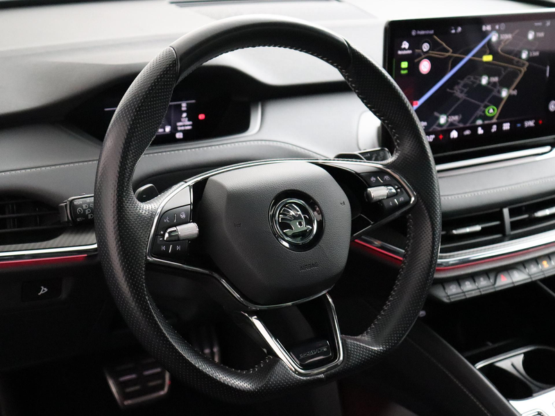Skoda Enyaq iV 80 Sportline SOH 93.3% Panoramadak, Trekhaak, C — photo 3