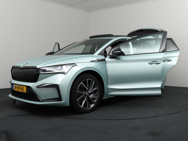 Skoda Enyaq iV 80 Sportline SOH 93.3% Panoramadak, Trekhaak, C — photo 21