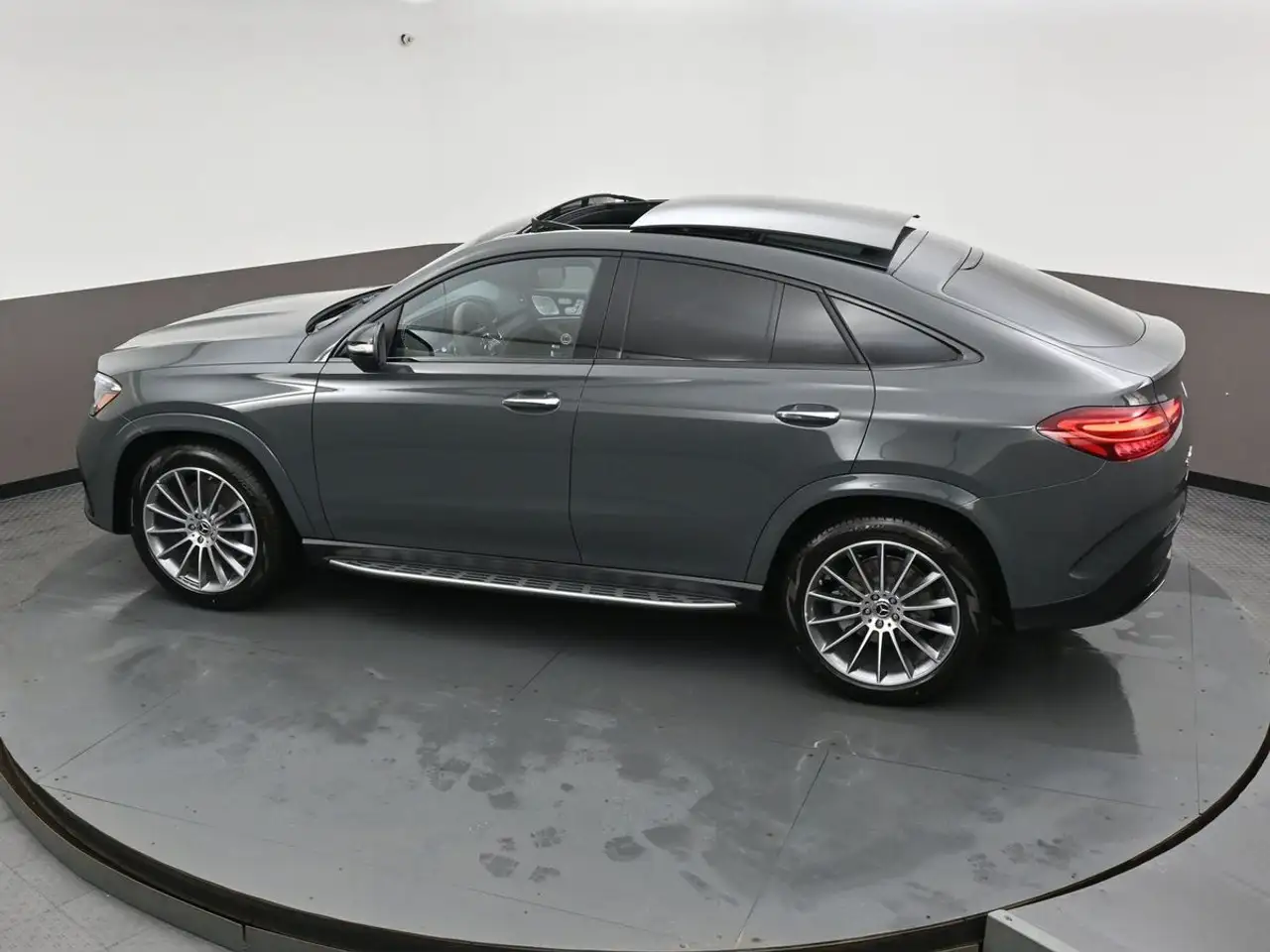 Mercedes-Benz GLE снимка Mercedes-Benz GLE