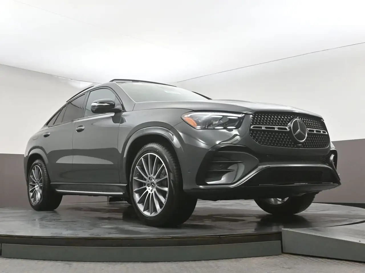 Mercedes-Benz GLE снимка Mercedes-Benz GLE