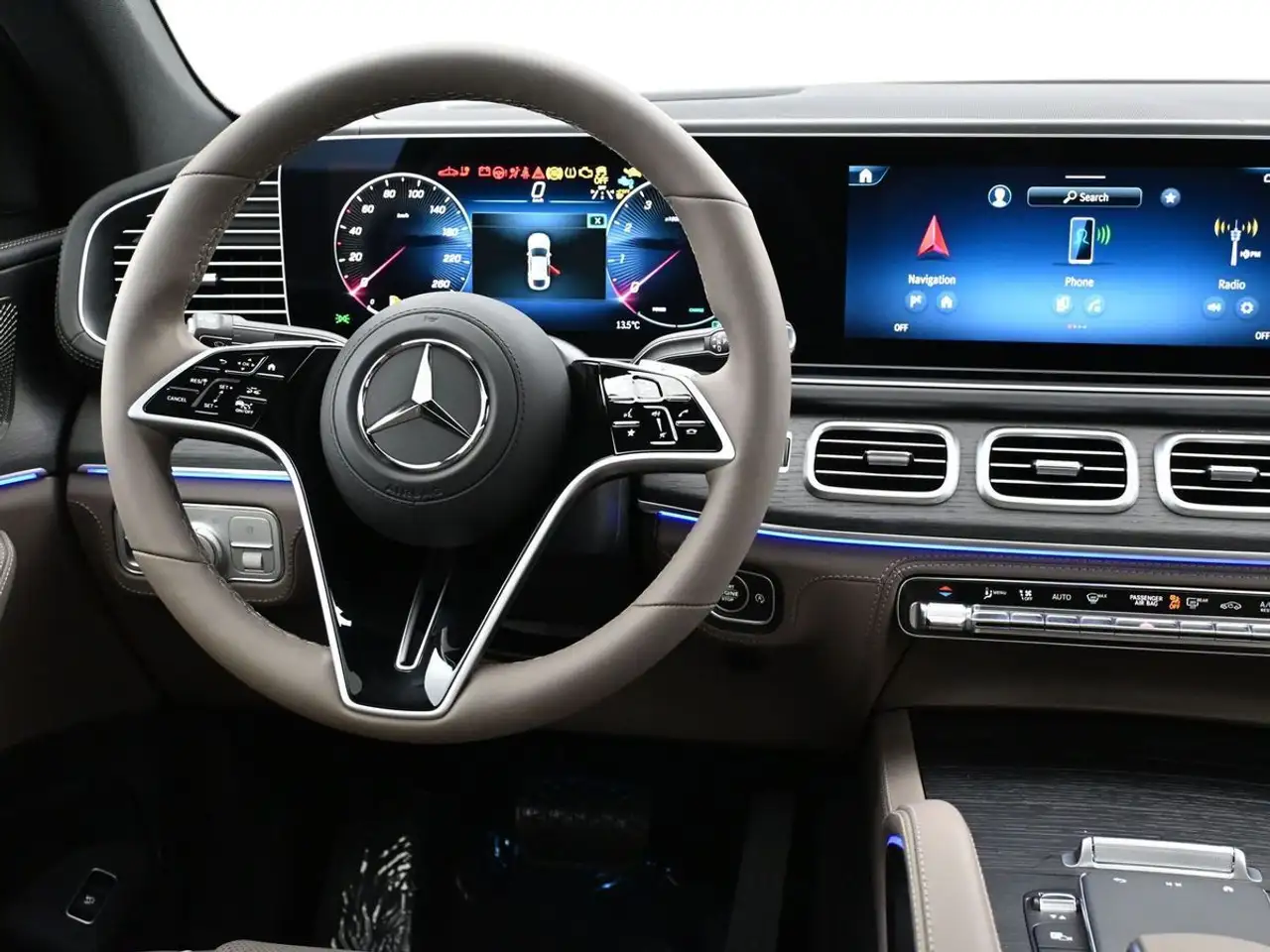Mercedes-Benz GLE снимка Mercedes-Benz GLE