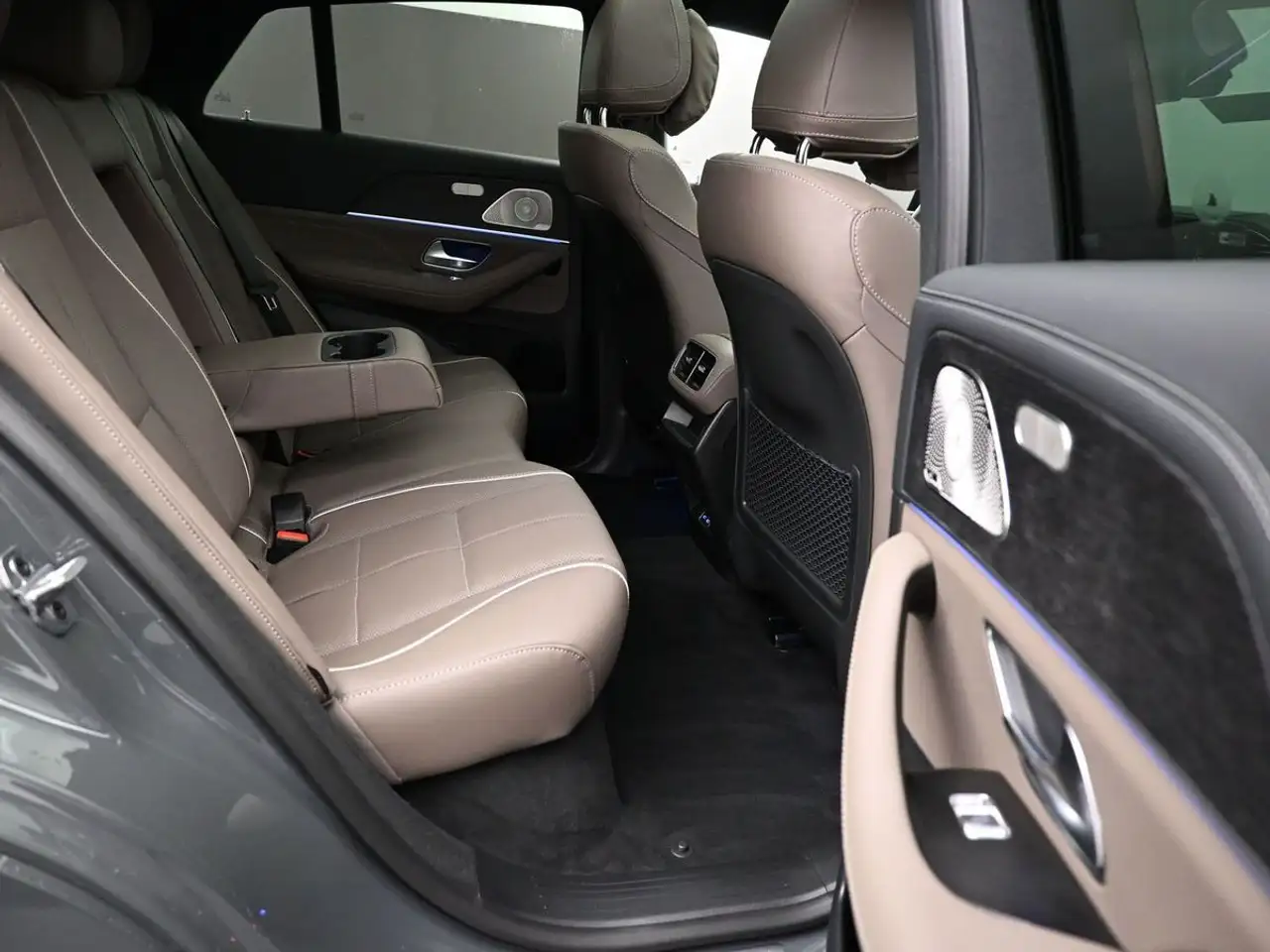 Mercedes-Benz GLE снимка Mercedes-Benz GLE