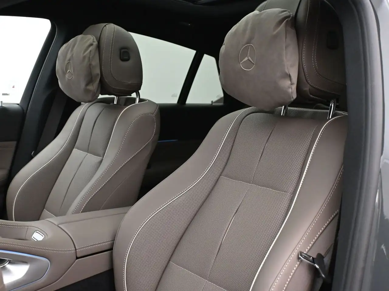 Mercedes-Benz GLE снимка Mercedes-Benz GLE