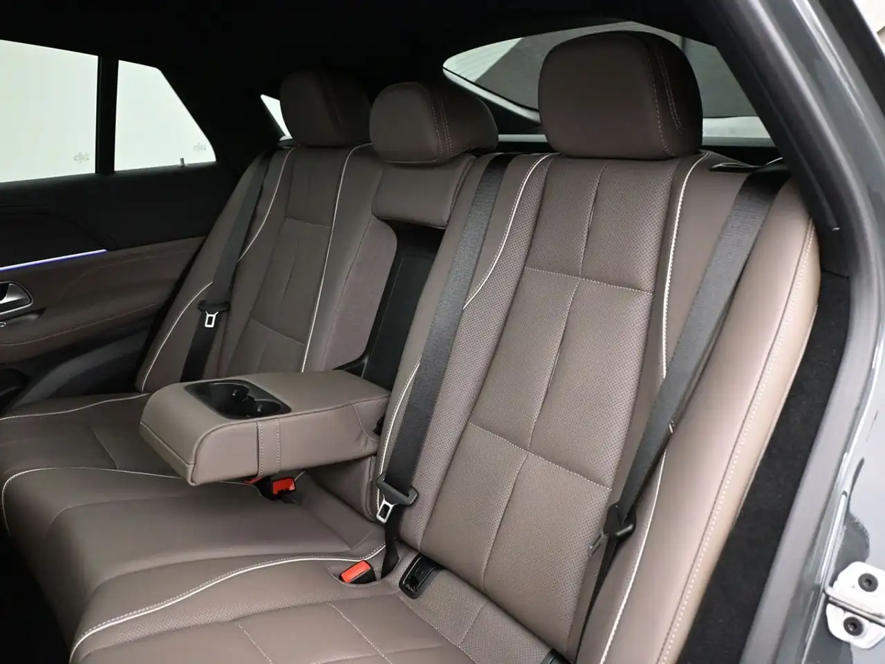 Mercedes-Benz GLE снимка Mercedes-Benz GLE