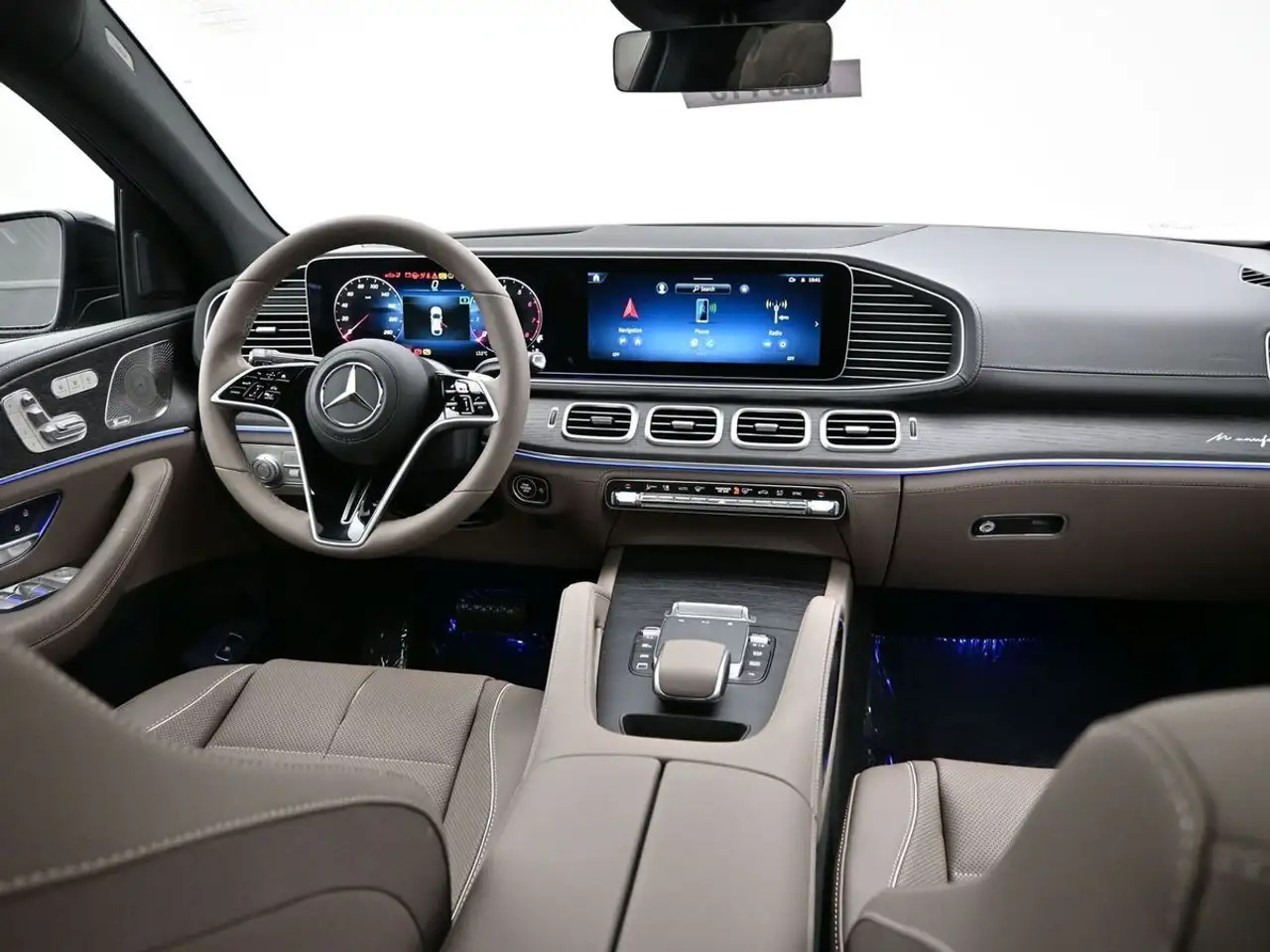 Mercedes-Benz GLE снимка Mercedes-Benz GLE
