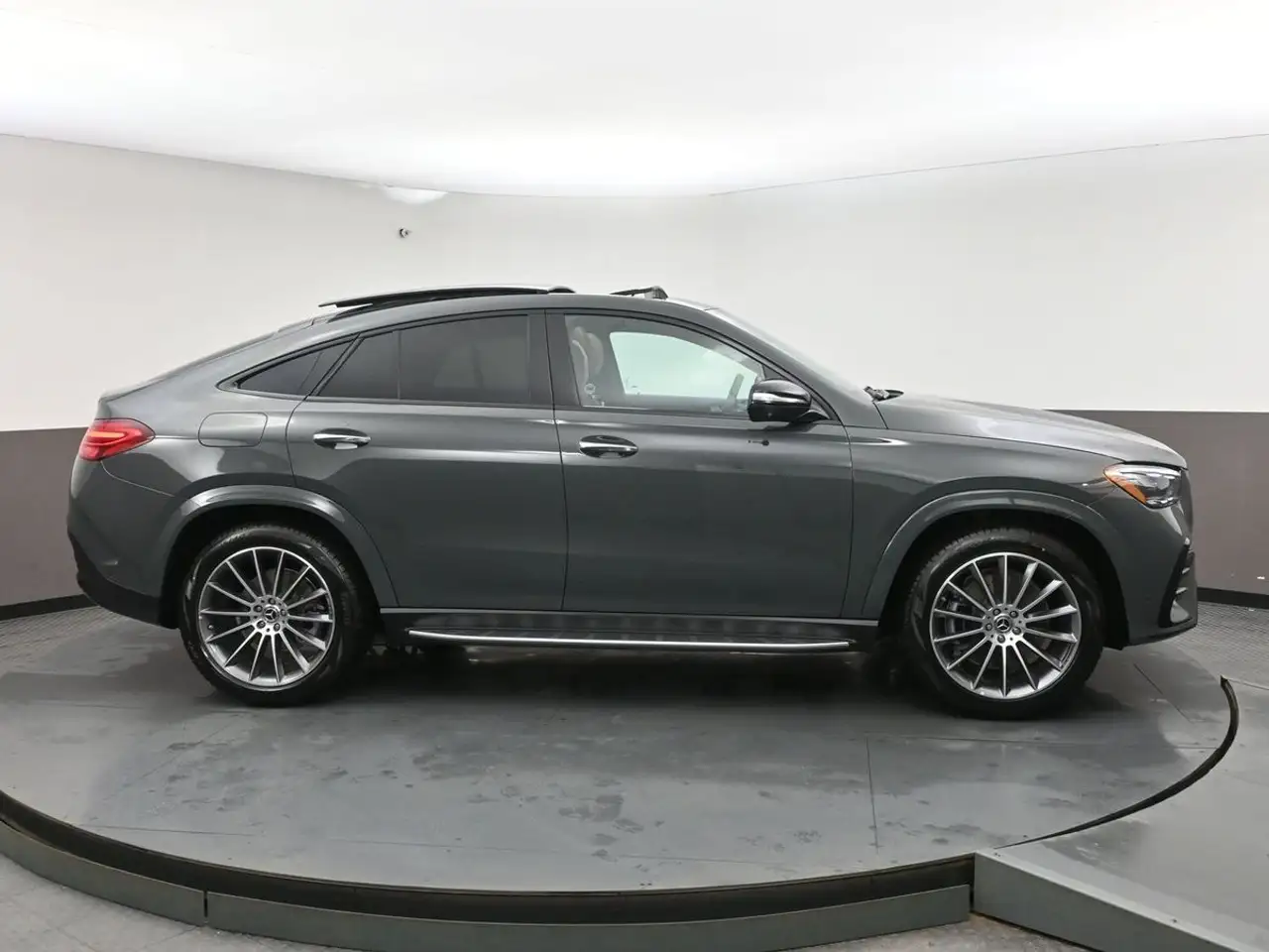 Mercedes-Benz GLE снимка Mercedes-Benz GLE