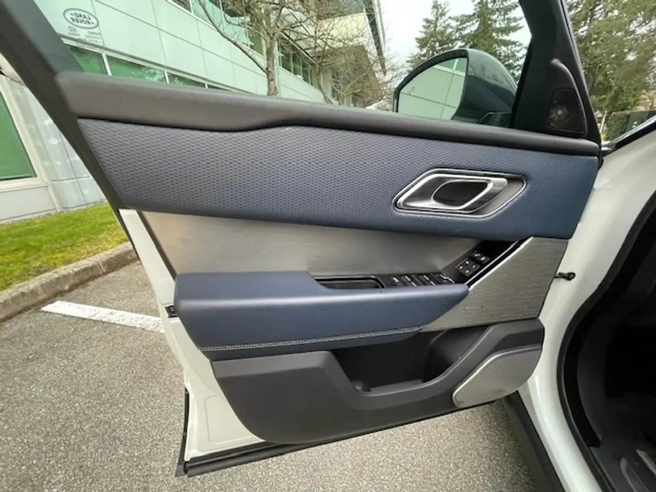 Land Rover Range Rover Velar снимка Land Rover Range Rover Velar
