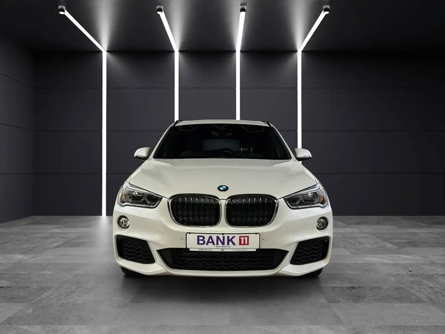 BMW X1 18d F48 Aut. xDrive M-Sport AHK HUD Pano HiFi Bianco - 2