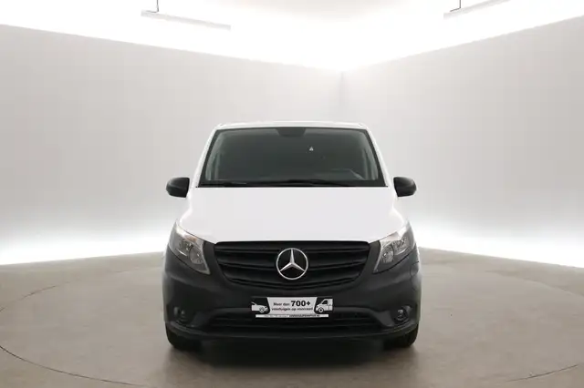 Mercedes-Benz Vito view 9