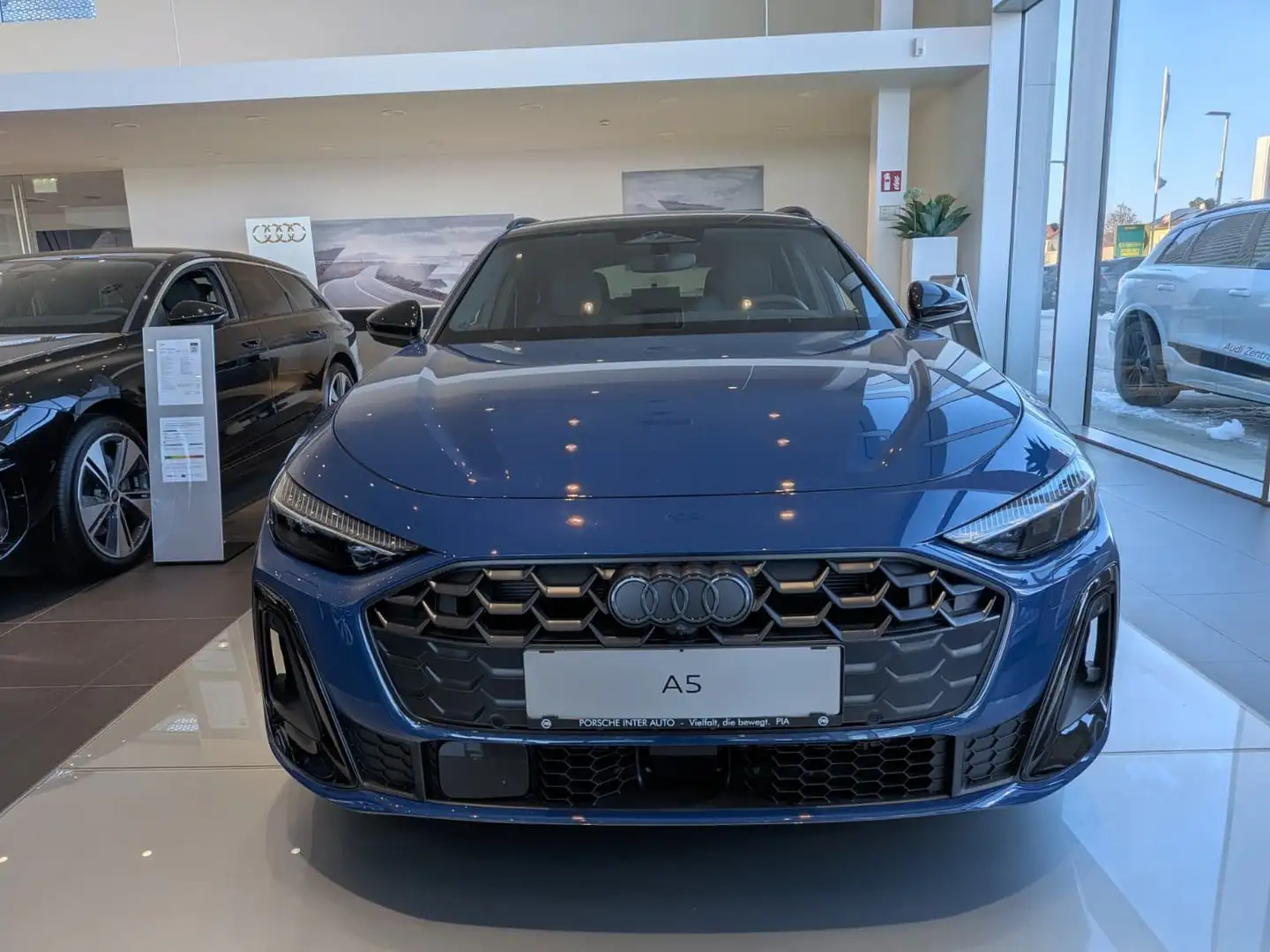 Audi A5 e-hybrid quattro 220 kW Blau - 2