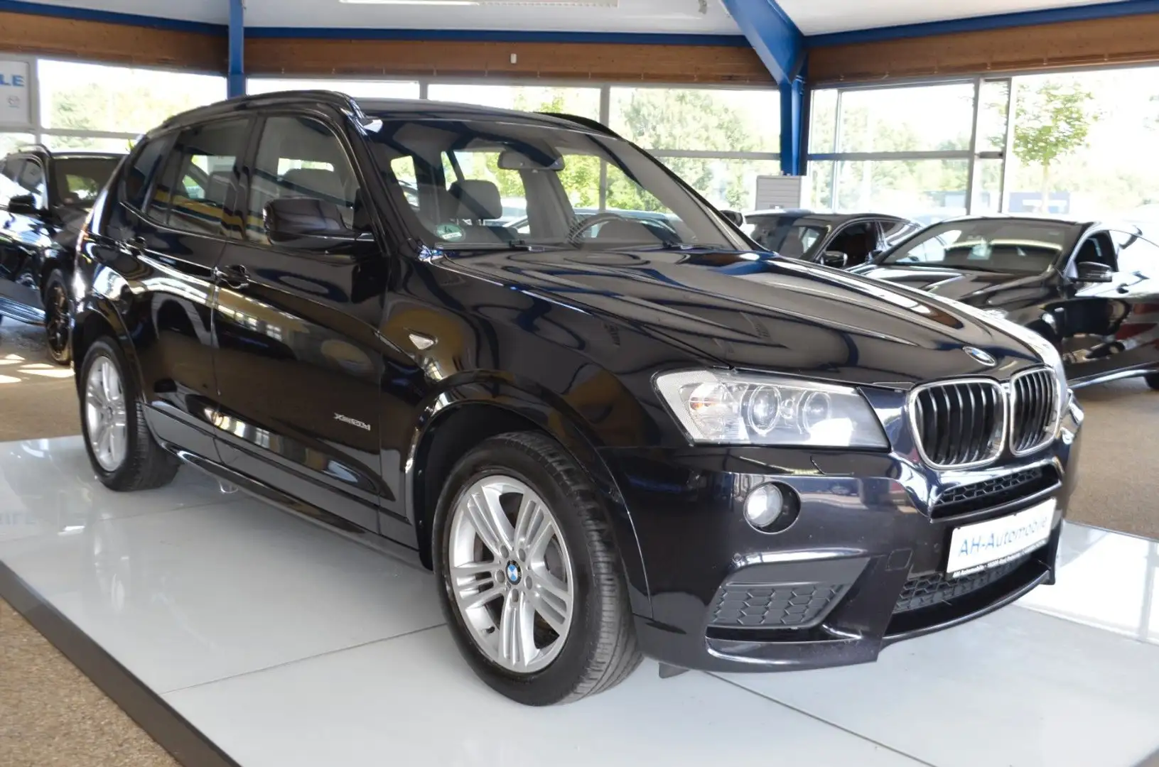 BMW X3 xDrive 20 d M-PAKET / Bi-XENON / NAVI / LEDER Schwarz - 2
