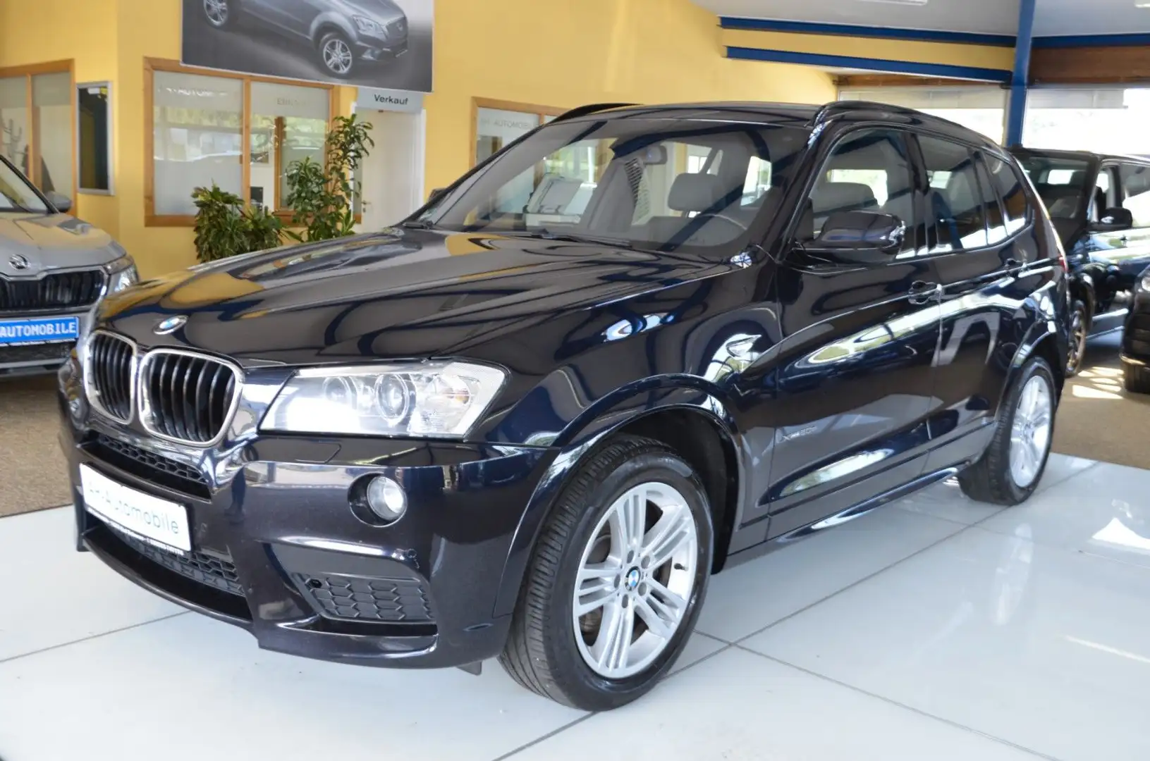 BMW X3 xDrive 20 d M-PAKET / Bi-XENON / NAVI / LEDER Schwarz - 1