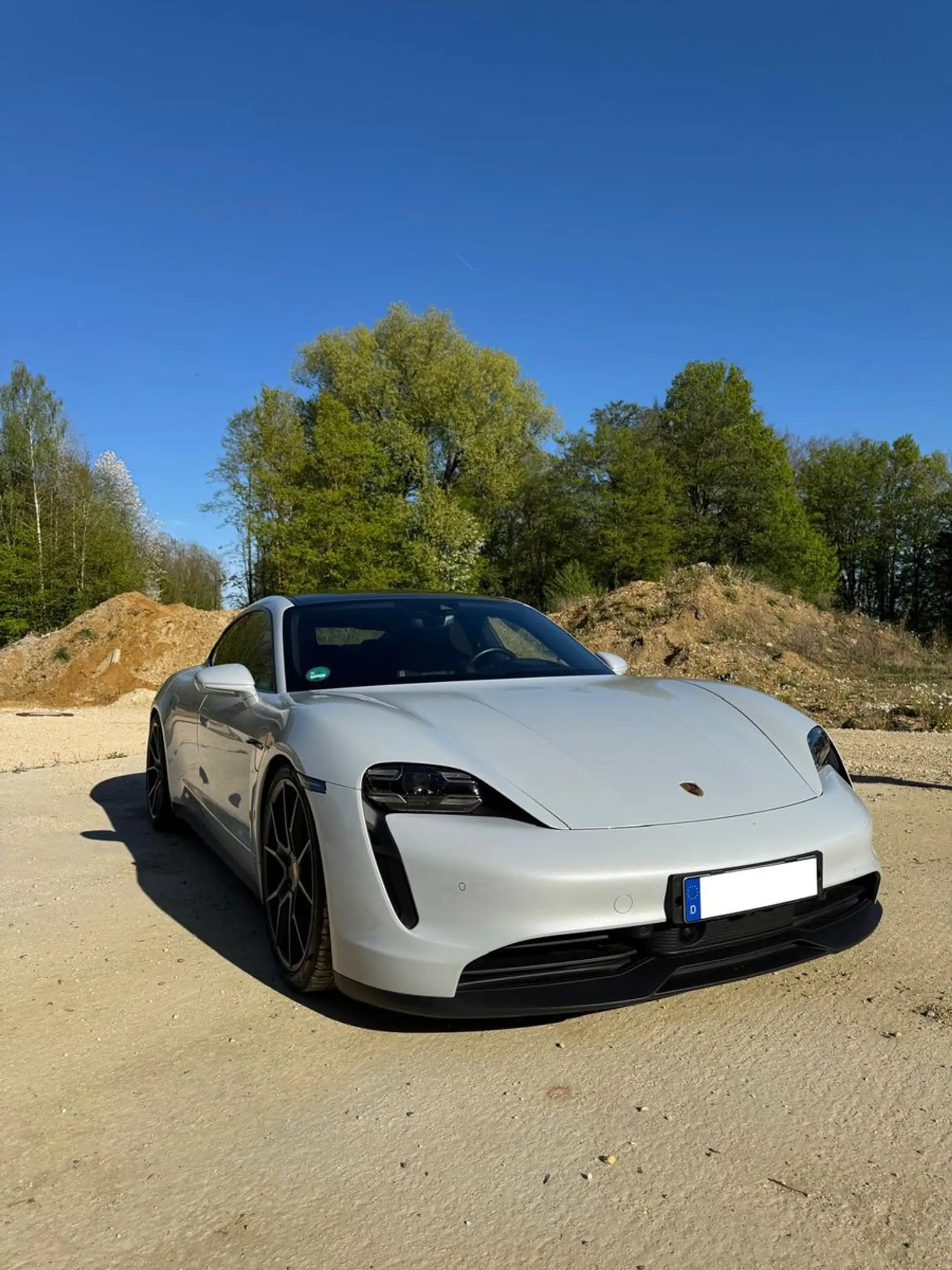 Porsche Taycan 4 S*Chrono*Vectoring*Pano*Luft*Matrix*HUD — photo 13