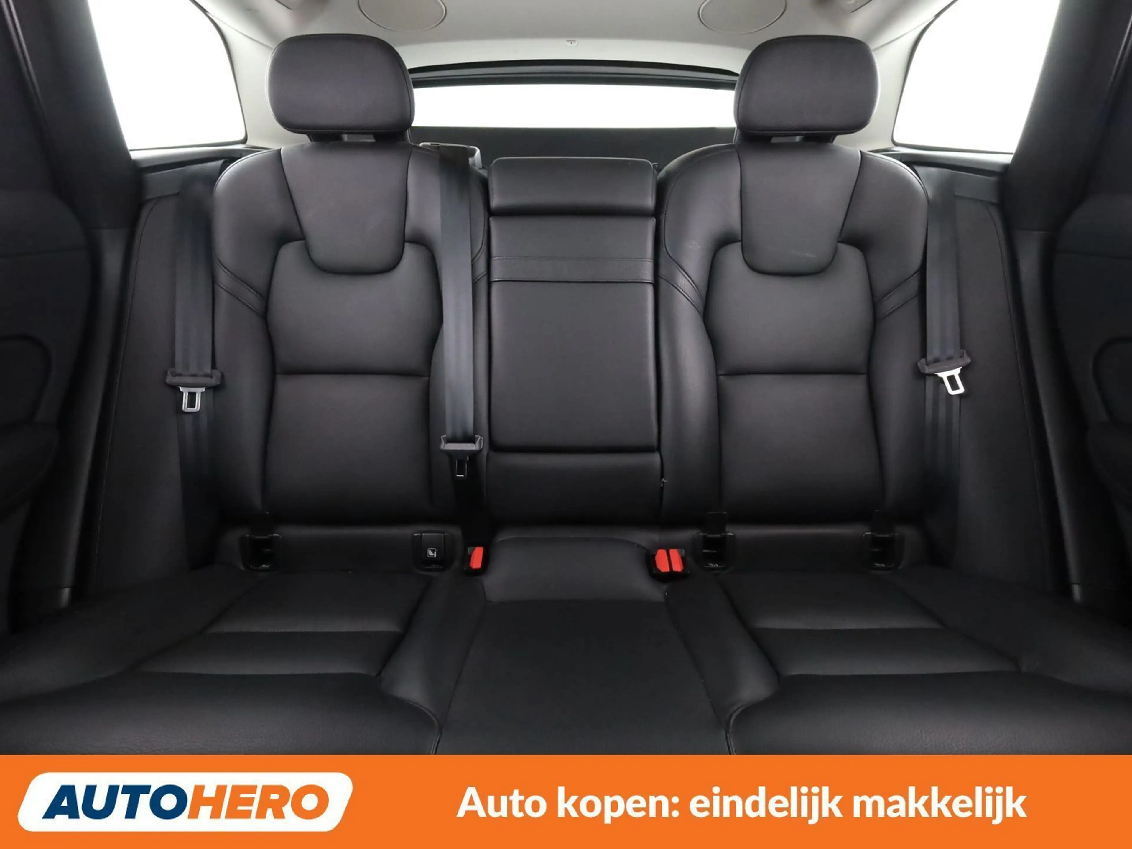 Volvo XC60 2.0 T8 Plug-in Hybrid Inscription AWD — photo 15