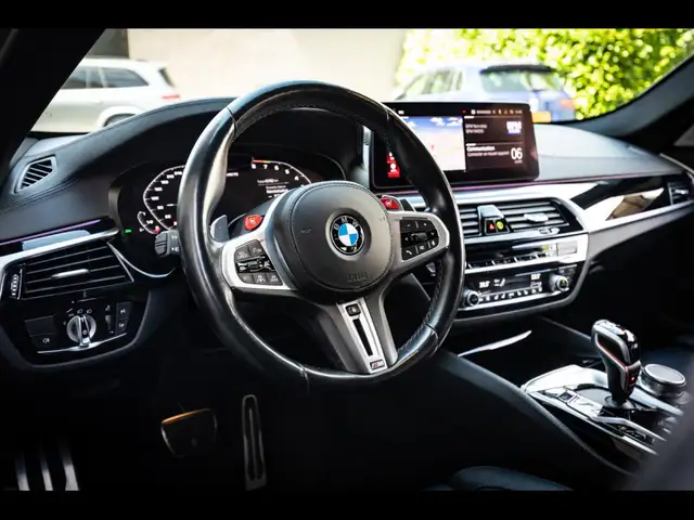 BMW M5 view 10