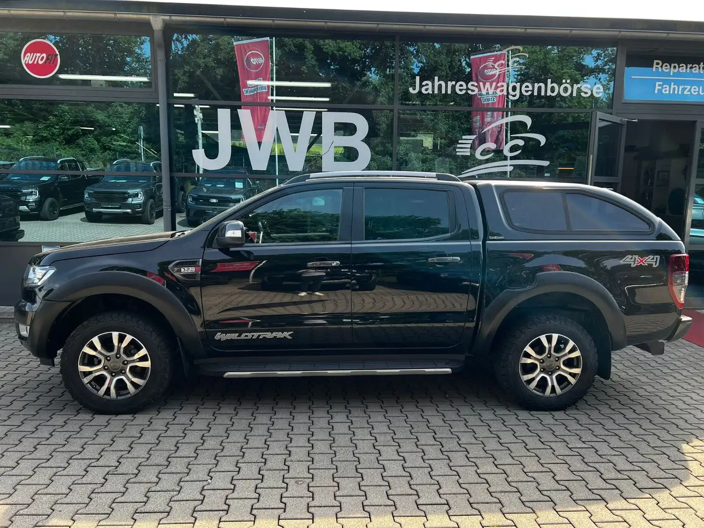 Ford Ranger Wildtrak 3,2 Hardtop Np57t€ 1.Hd AHK3,5t Diffspe Zwart - 1