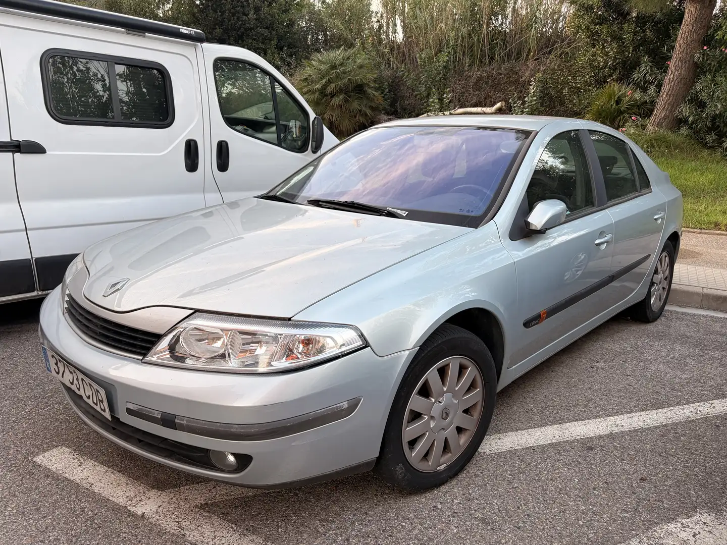 Renault Laguna 1.9DCi Expression 120 - 1