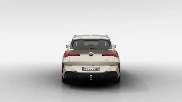 BMW X3 view 5