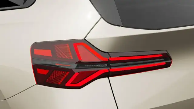 BMW X3 view 8