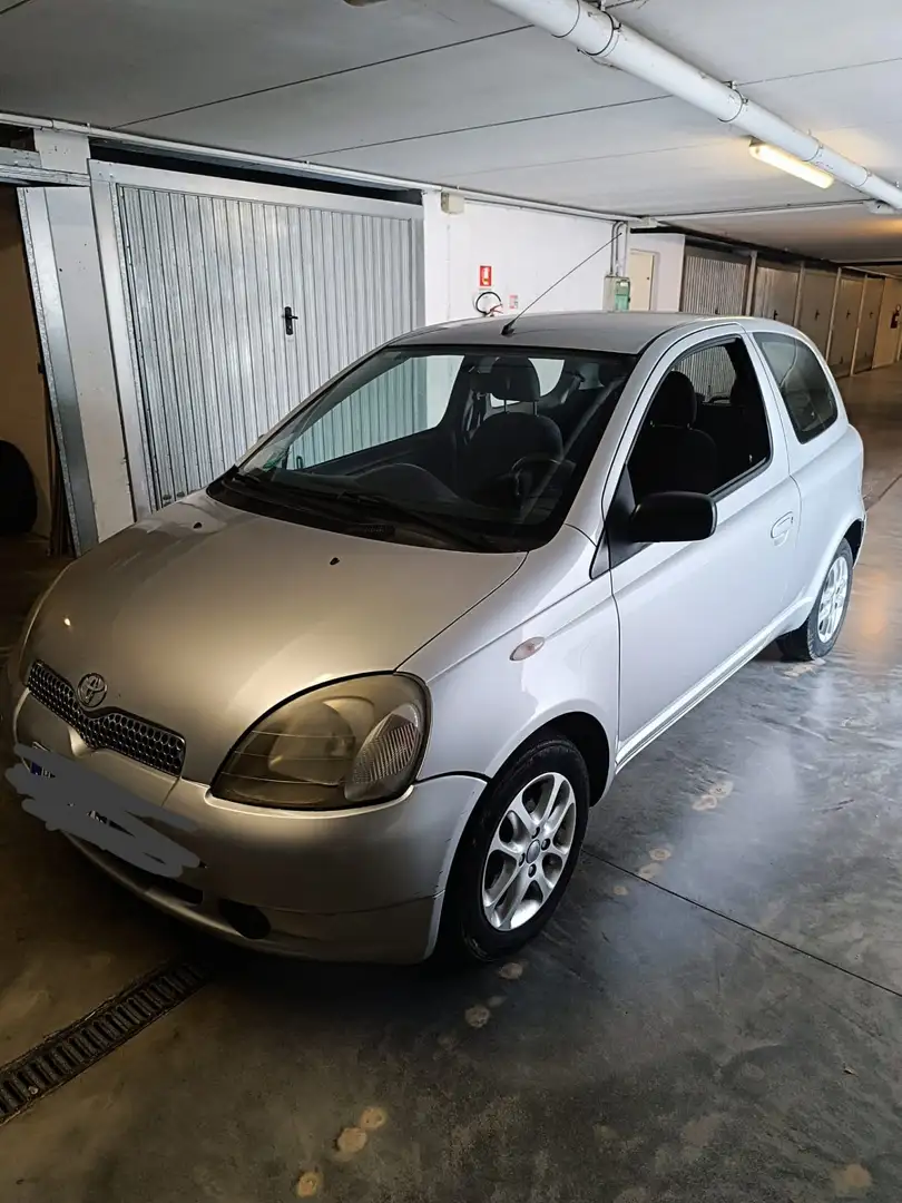 Toyota Yaris 3p 1.3 Sol auto - 1