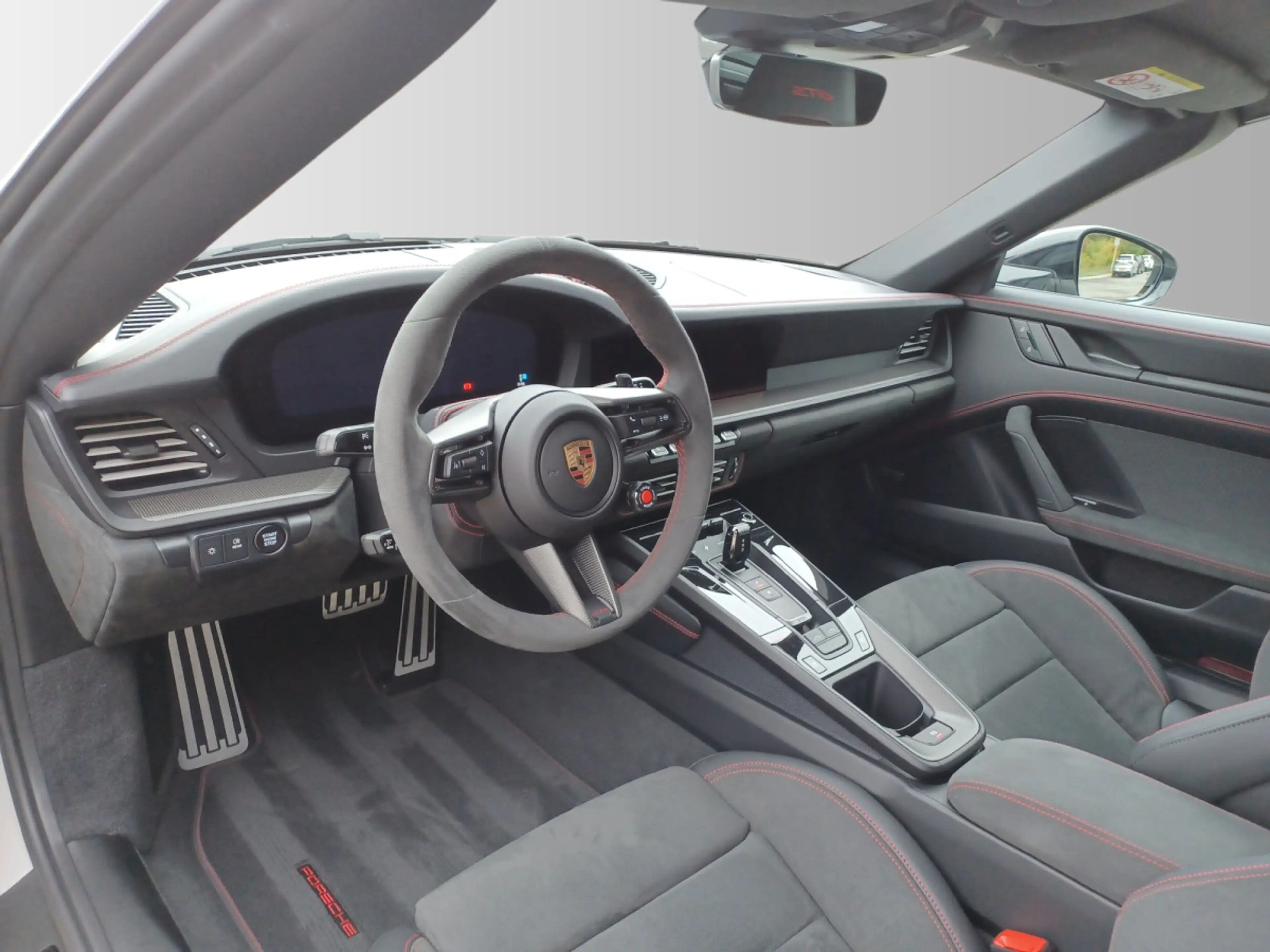 Porsche 911 Targa 4 GTS — photo 11