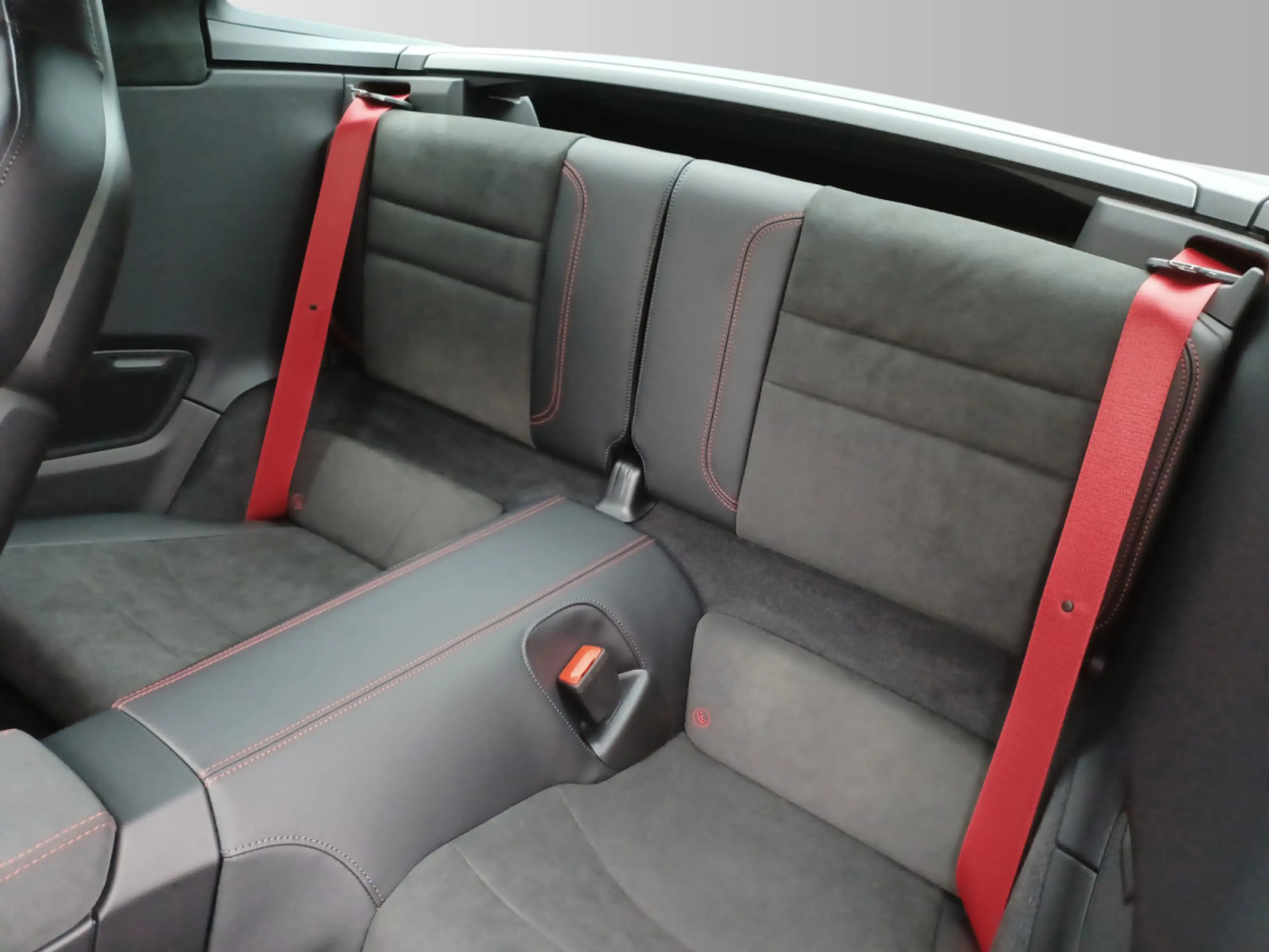 Porsche 911 Targa 4 GTS — photo 15