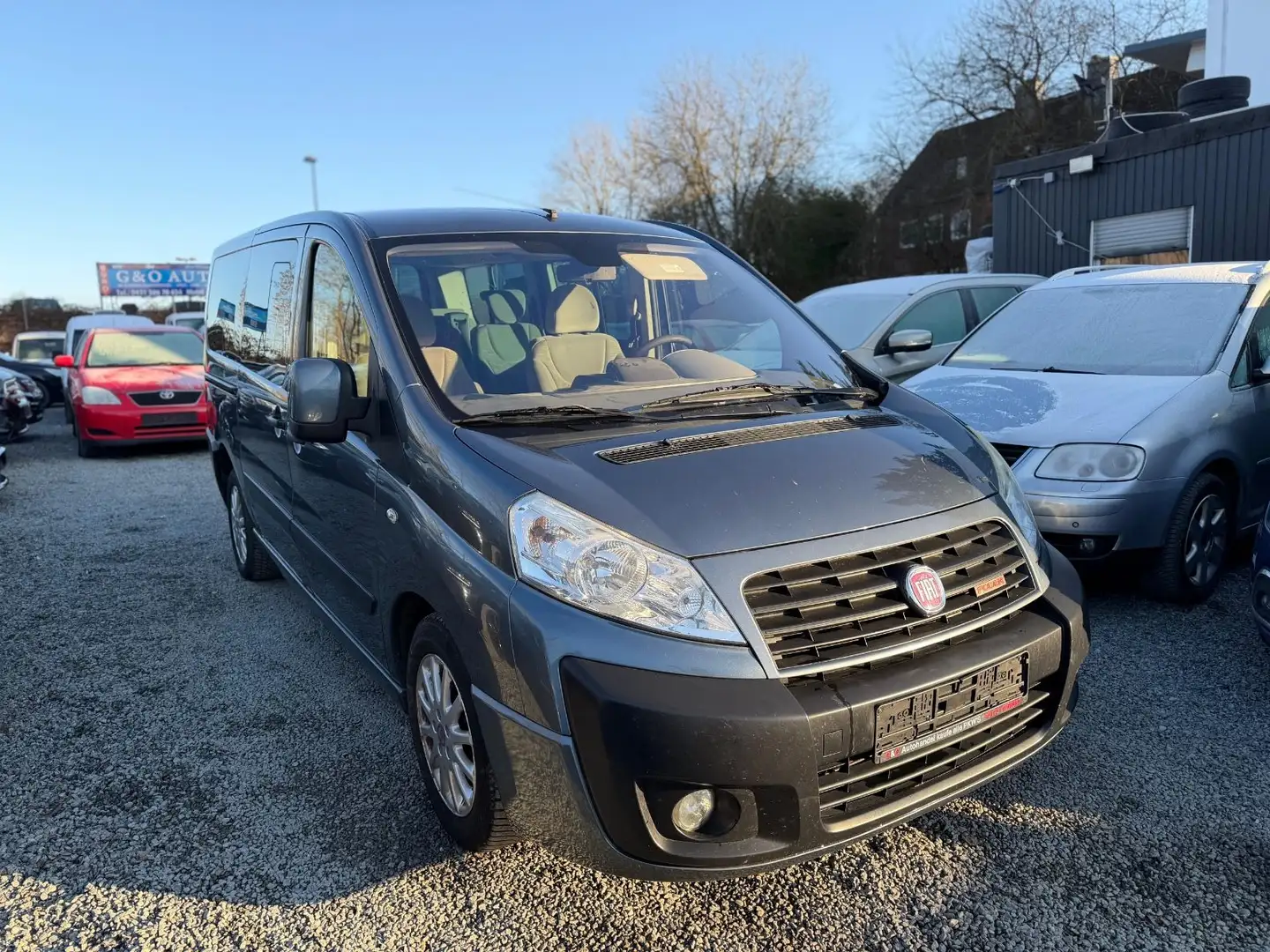 Fiat Scudo Family L2H1 165 Multijet*8 Sitze* Grau - 1