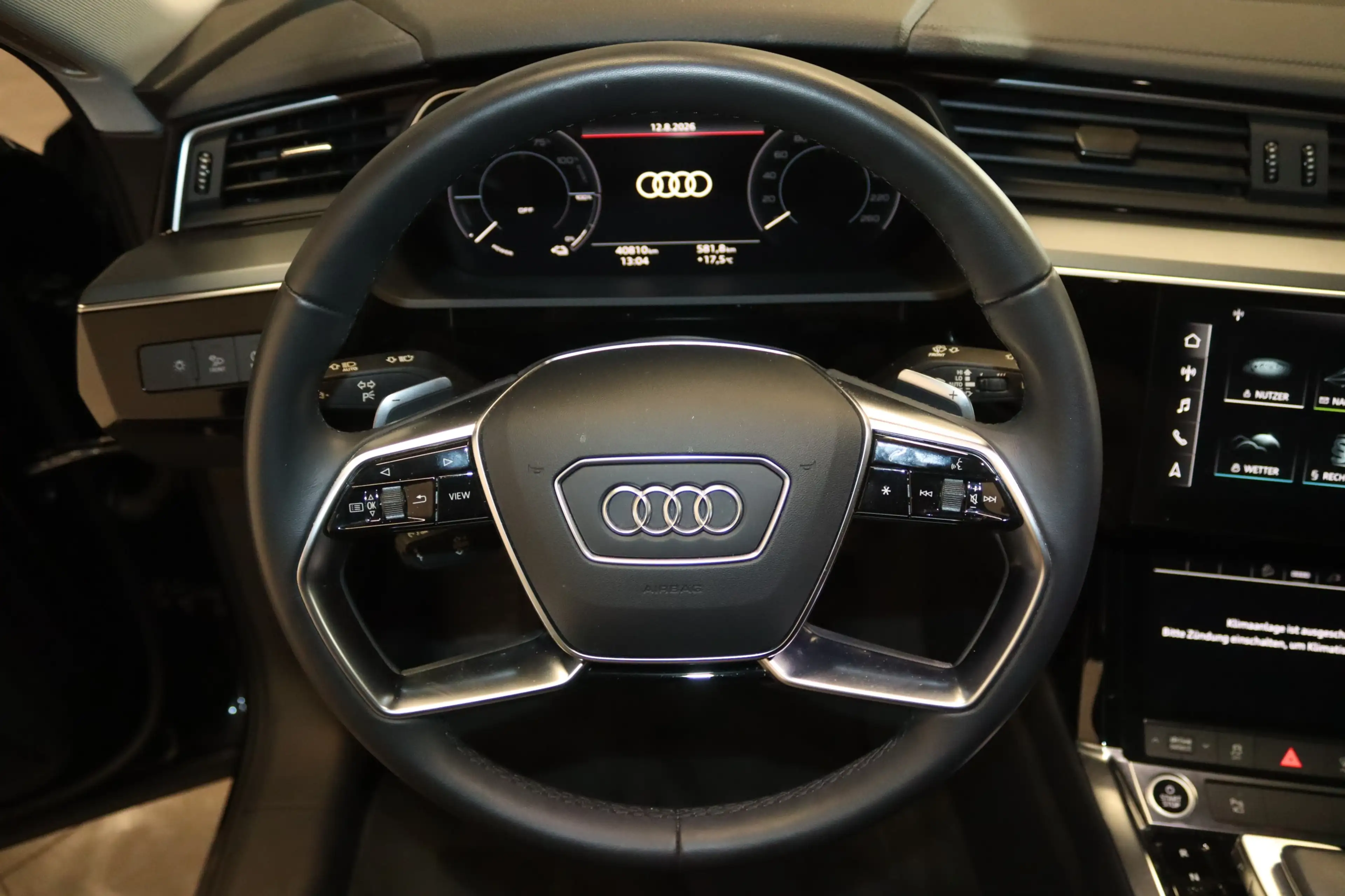 Audi e-tron 55 qu.-Virt.-360°-Luft-Tempo-LED-SHZ-NAV- — photo 5