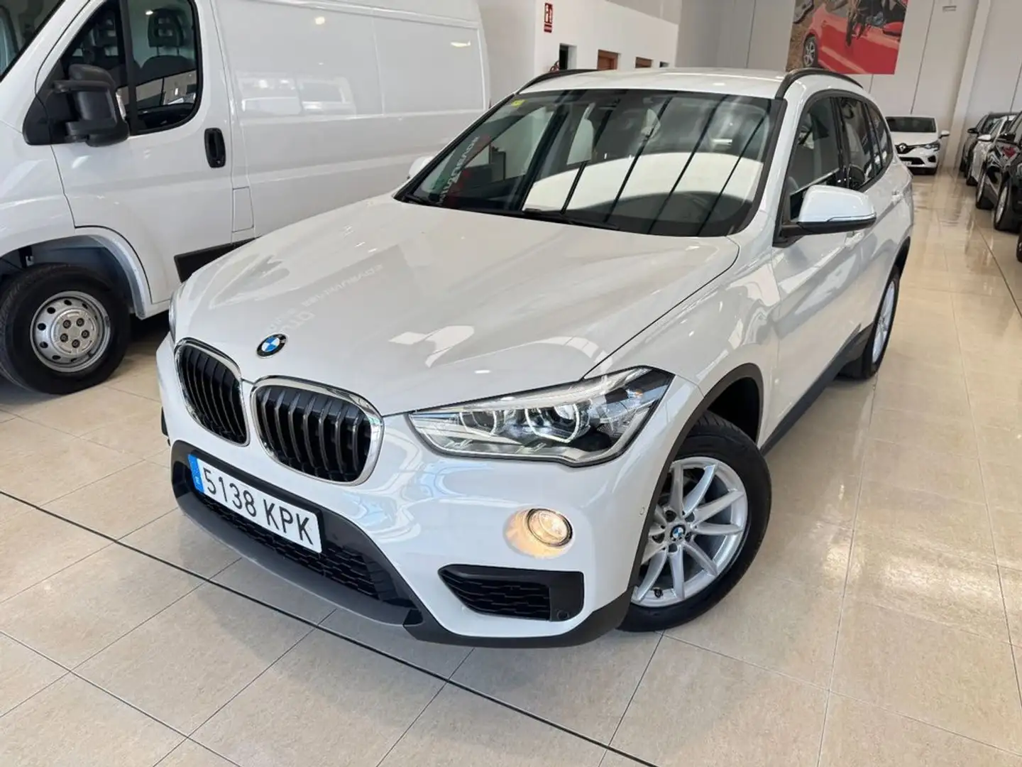 BMW X1 sDrive 16dA Business Blanco - 1