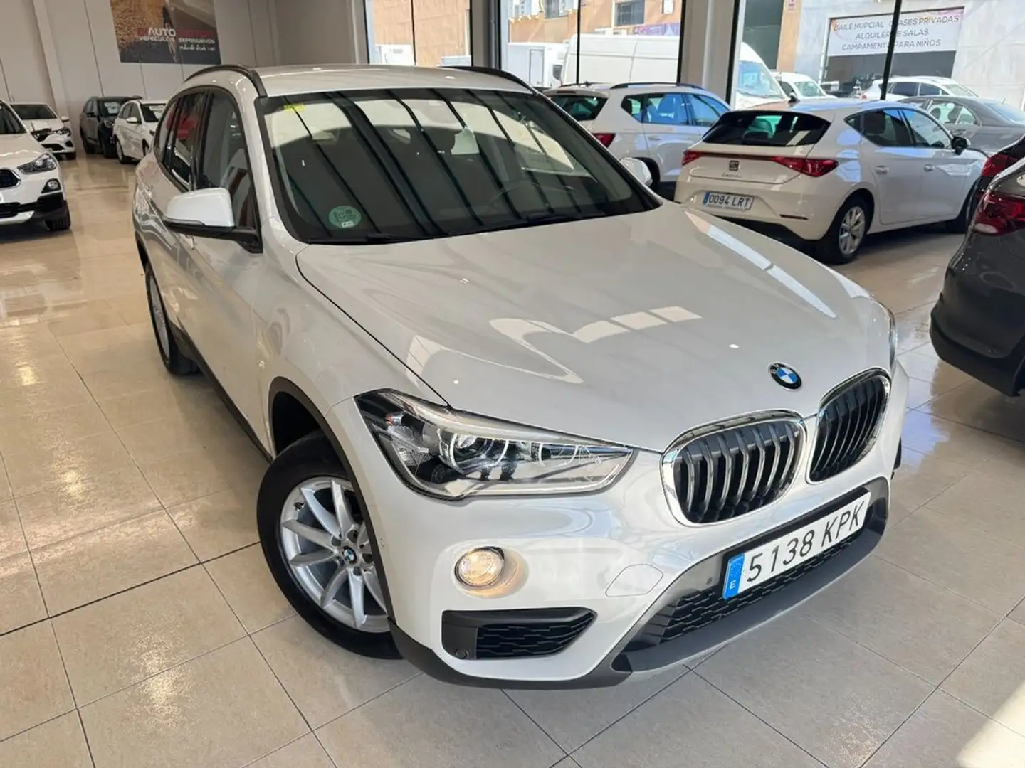 BMW X1 sDrive 16dA Business Blanco - 2