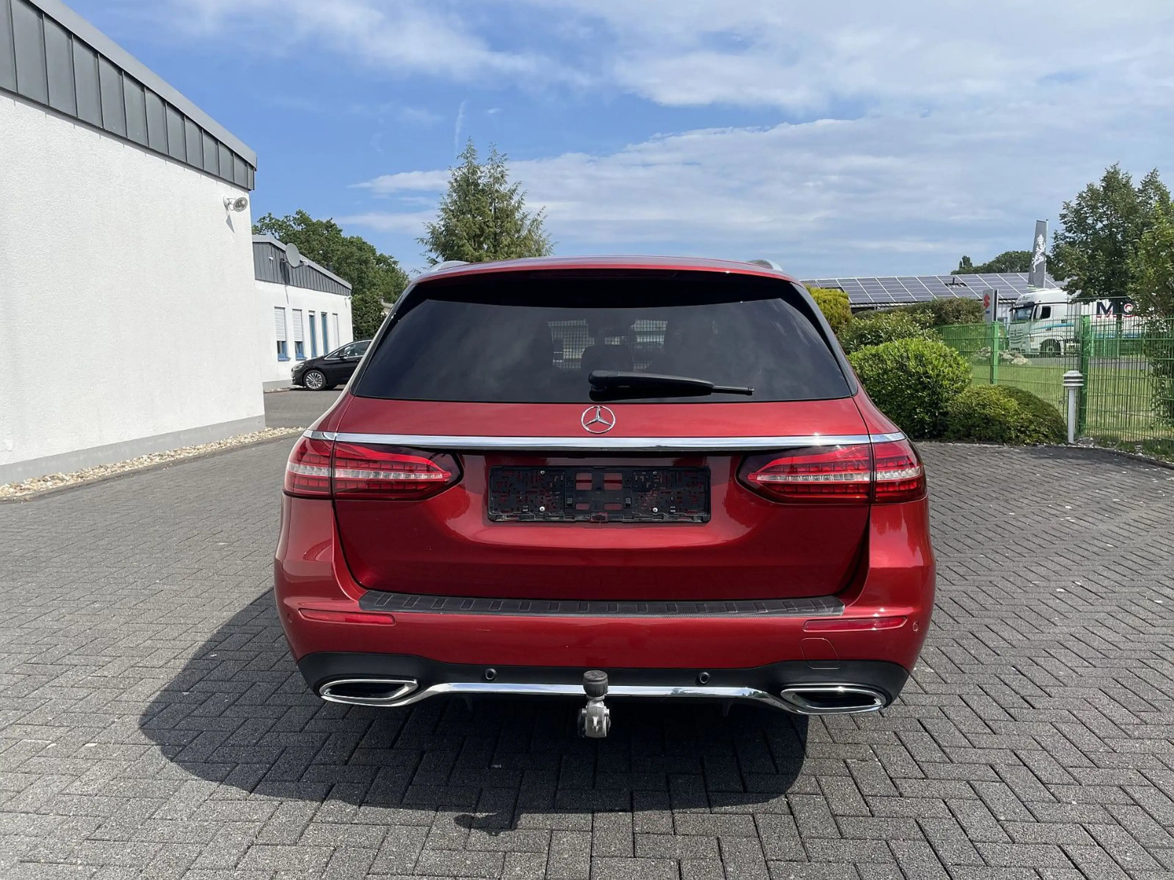 Mercedes-Benz E 400 d 4M AMG AIR*ACC*BURMEST*GSD*STHZG*20"LM* — photo 6
