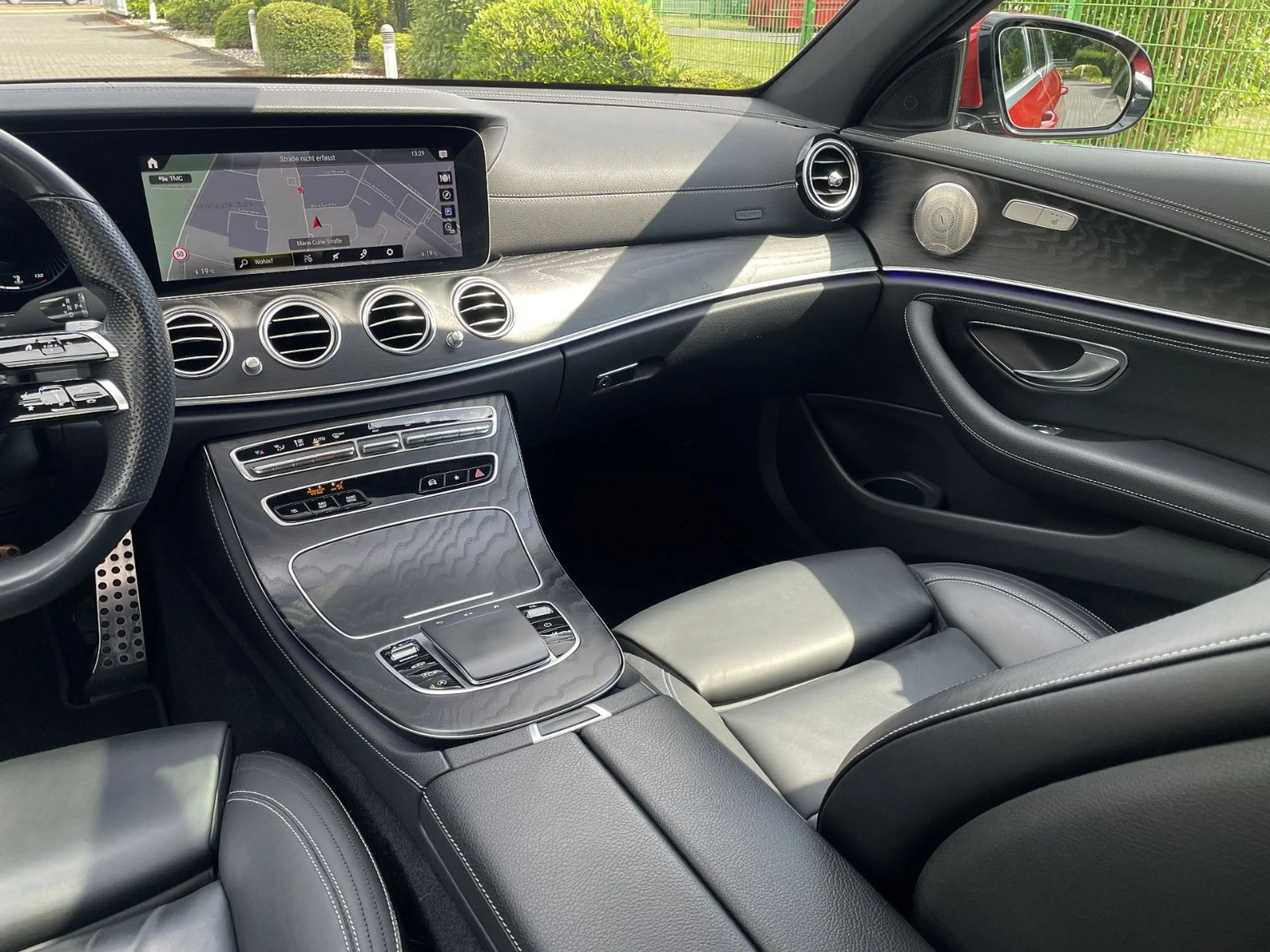 Mercedes-Benz E 400 d 4M AMG AIR*ACC*BURMEST*GSD*STHZG*20"LM* — photo 15